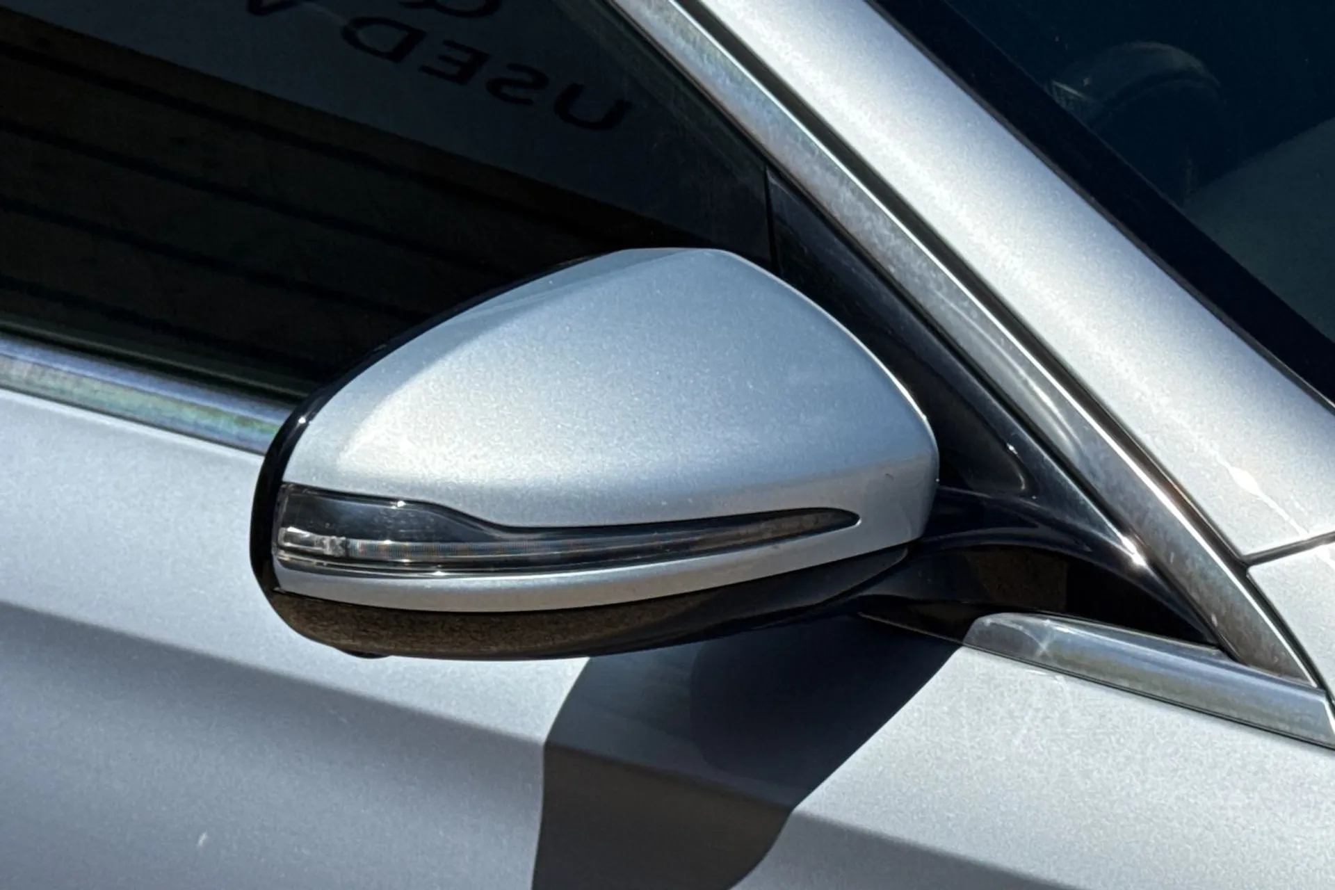 MERCEDES-BENZ E CLASS thumbnail image number 42