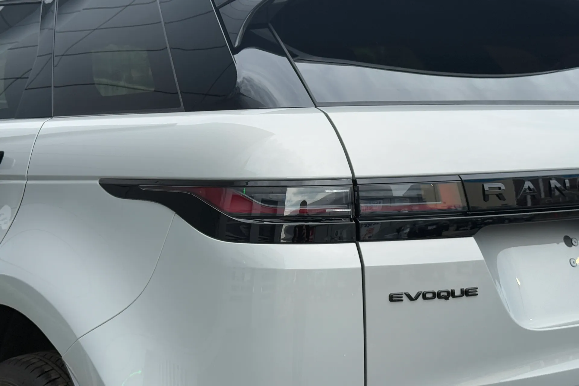 LAND ROVER RANGE ROVER EVOQUE thumbnail image number 45