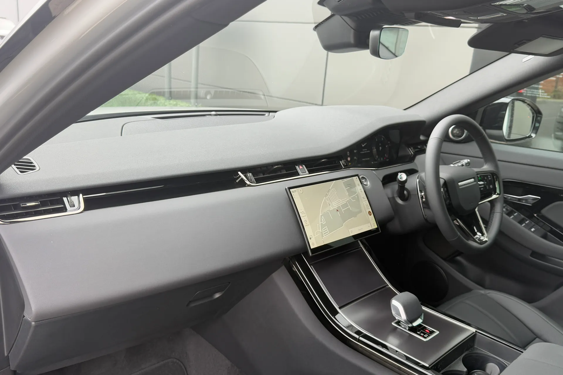 LAND ROVER RANGE ROVER EVOQUE thumbnail image number 56