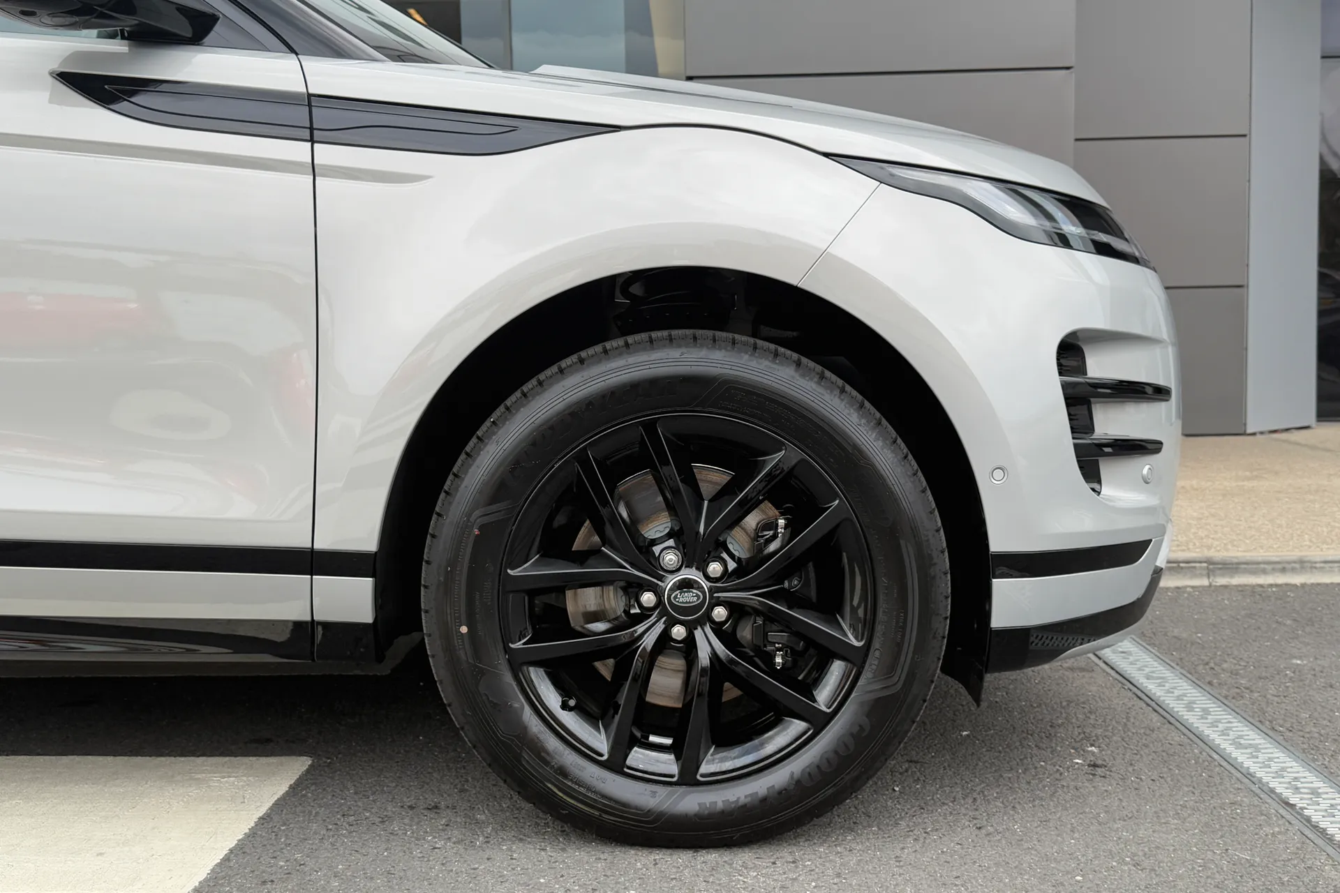 LAND ROVER RANGE ROVER EVOQUE thumbnail image number 24