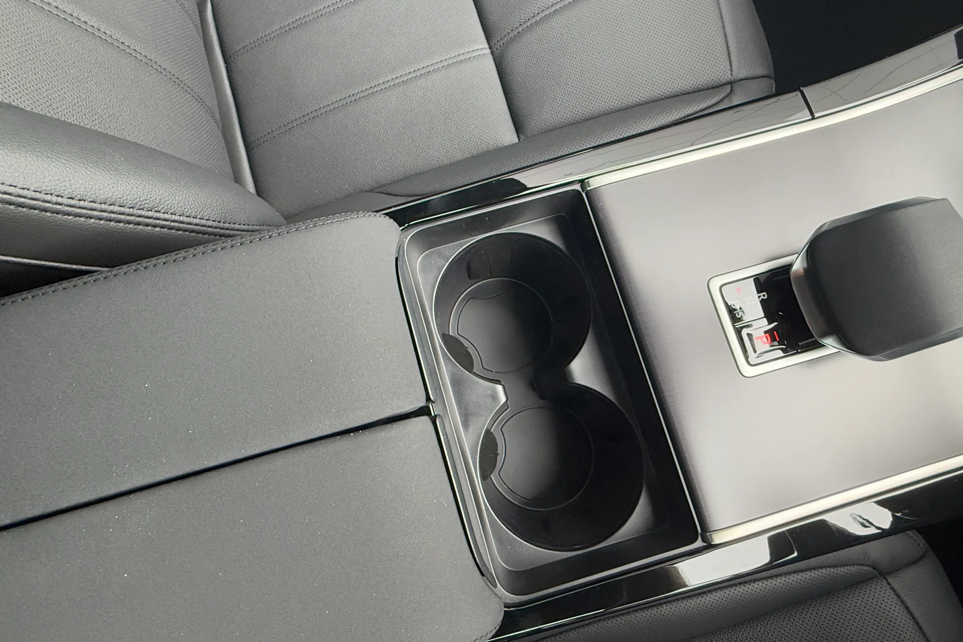 LAND ROVER RANGE ROVER EVOQUE thumbnail image number 69