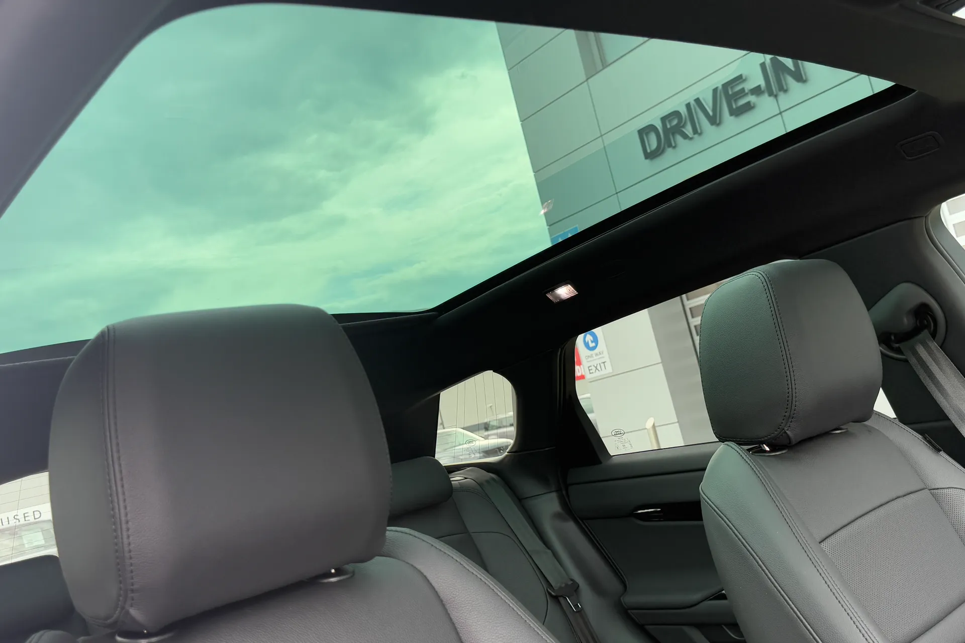LAND ROVER RANGE ROVER EVOQUE thumbnail image number 13