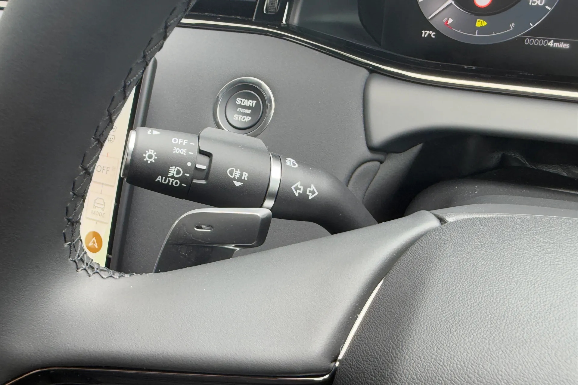 LAND ROVER RANGE ROVER EVOQUE thumbnail image number 37