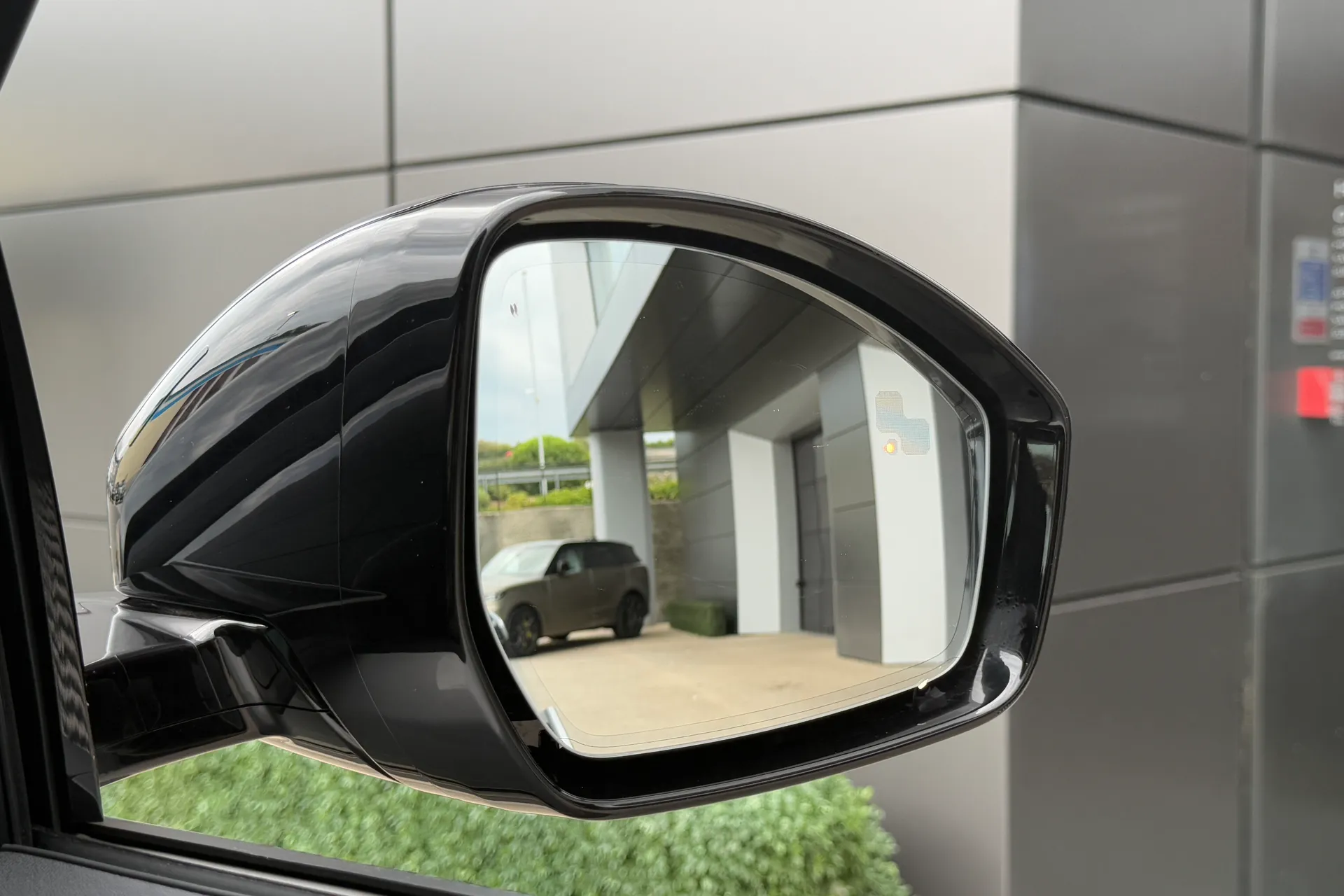 LAND ROVER RANGE ROVER EVOQUE thumbnail image number 8