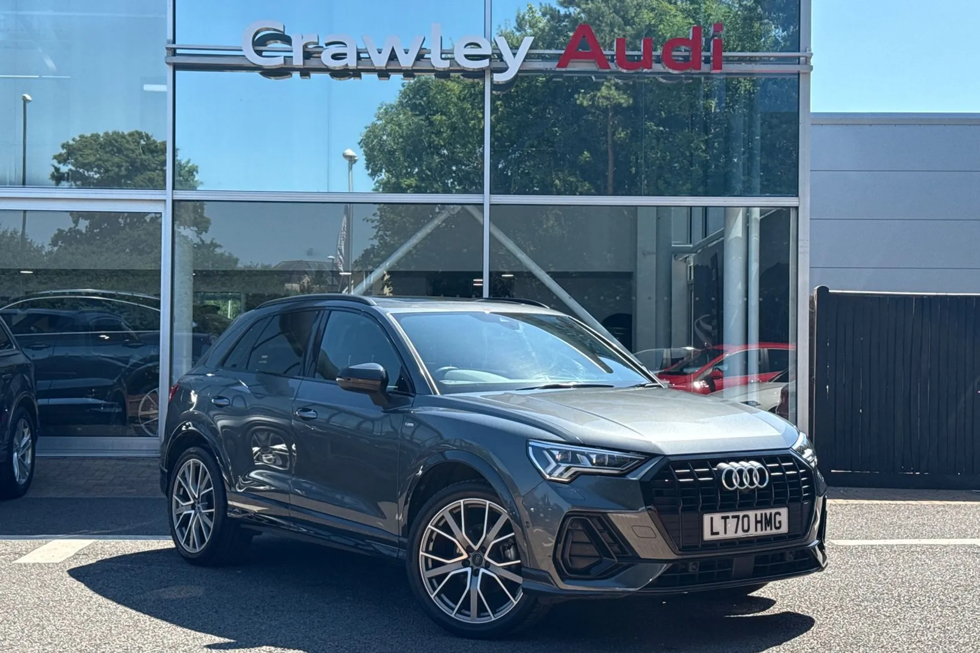 Audi Q3 focused image
