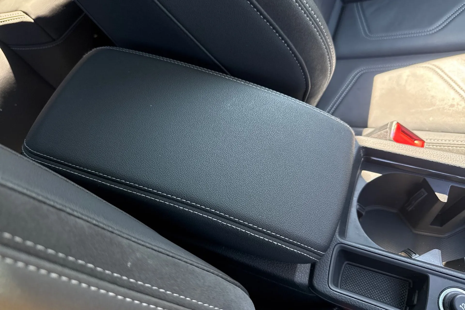 Audi Q3 thumbnail image number 40