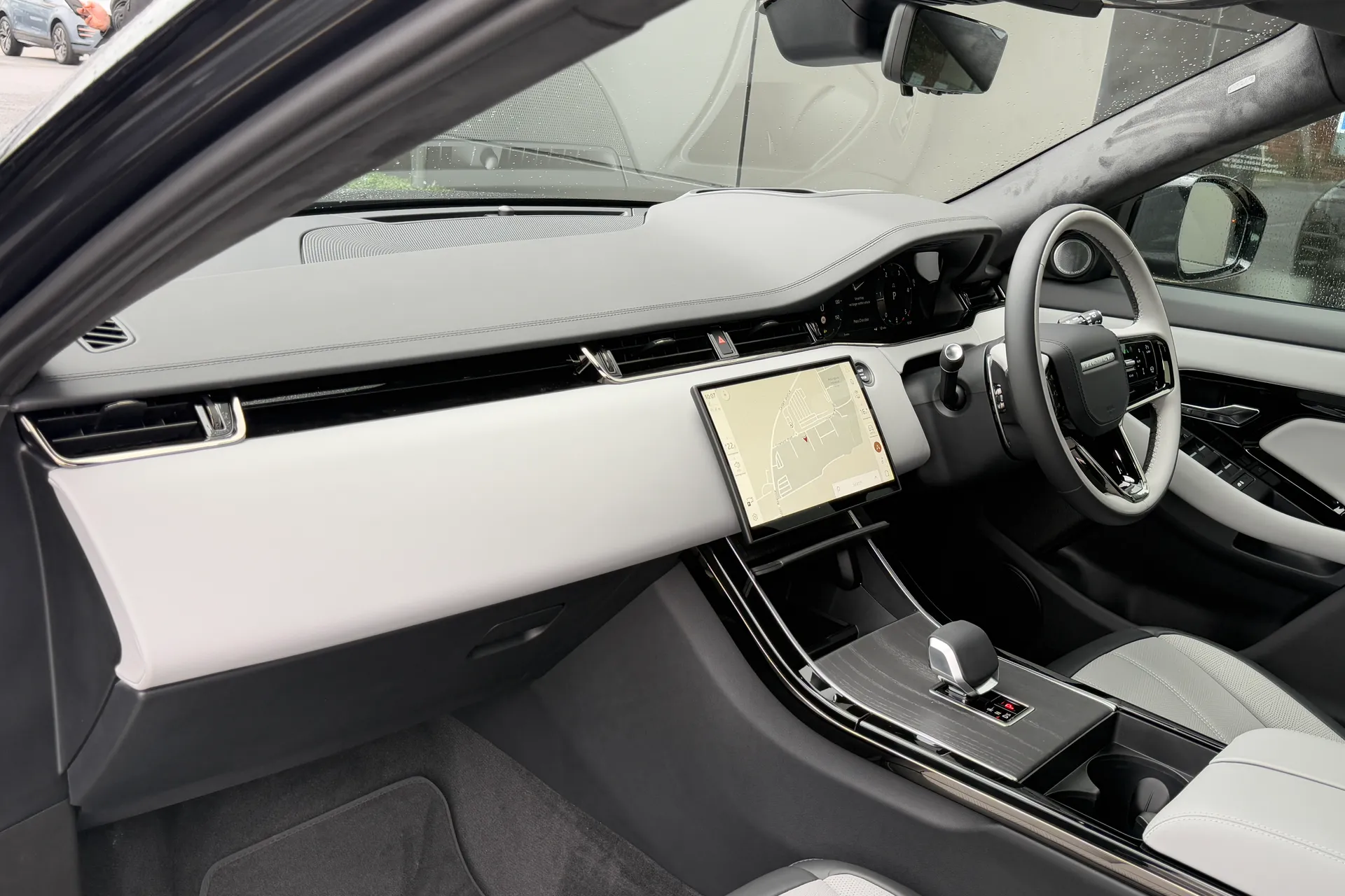 LAND ROVER RANGE ROVER EVOQUE thumbnail image number 59