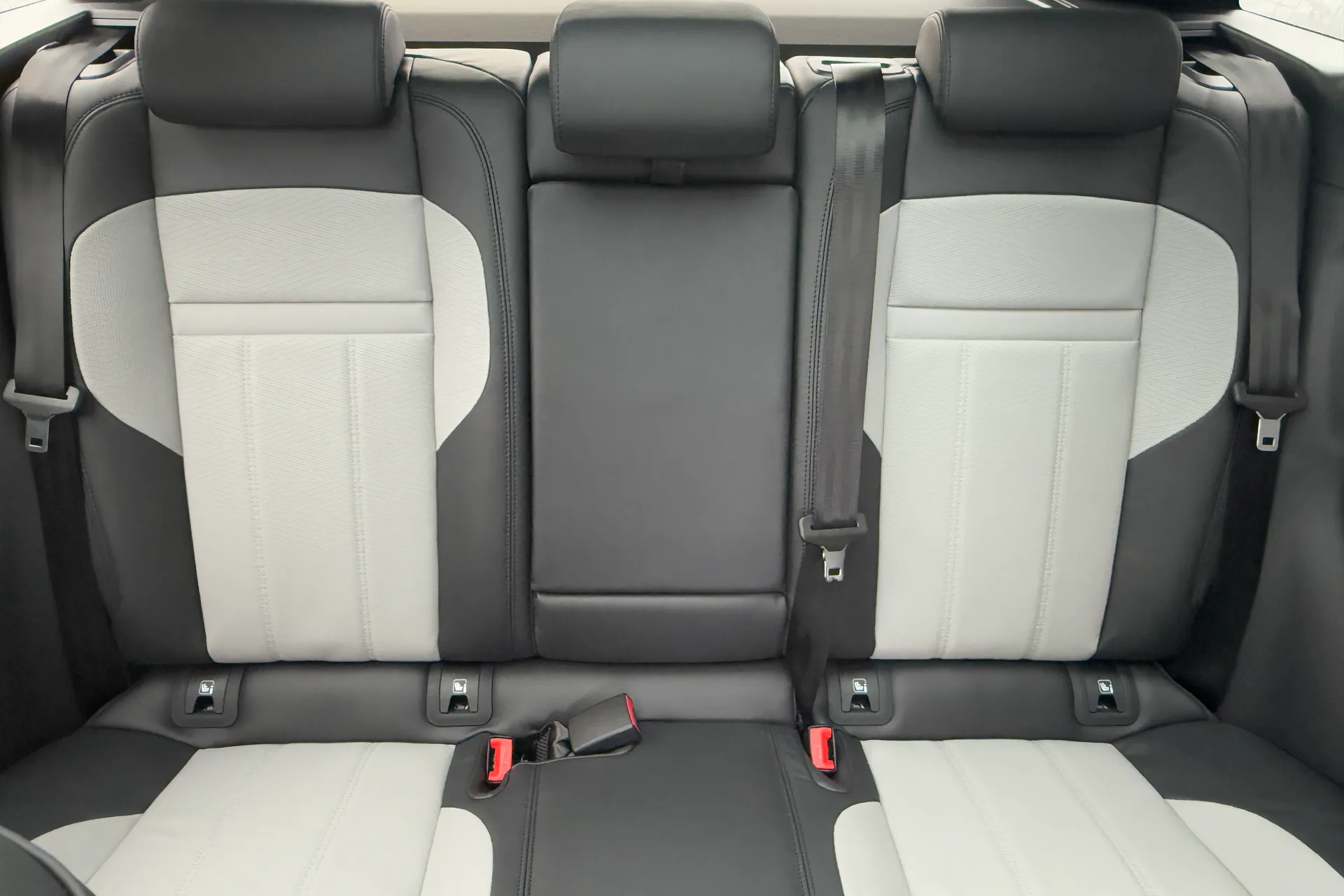 LAND ROVER RANGE ROVER EVOQUE thumbnail image number 55