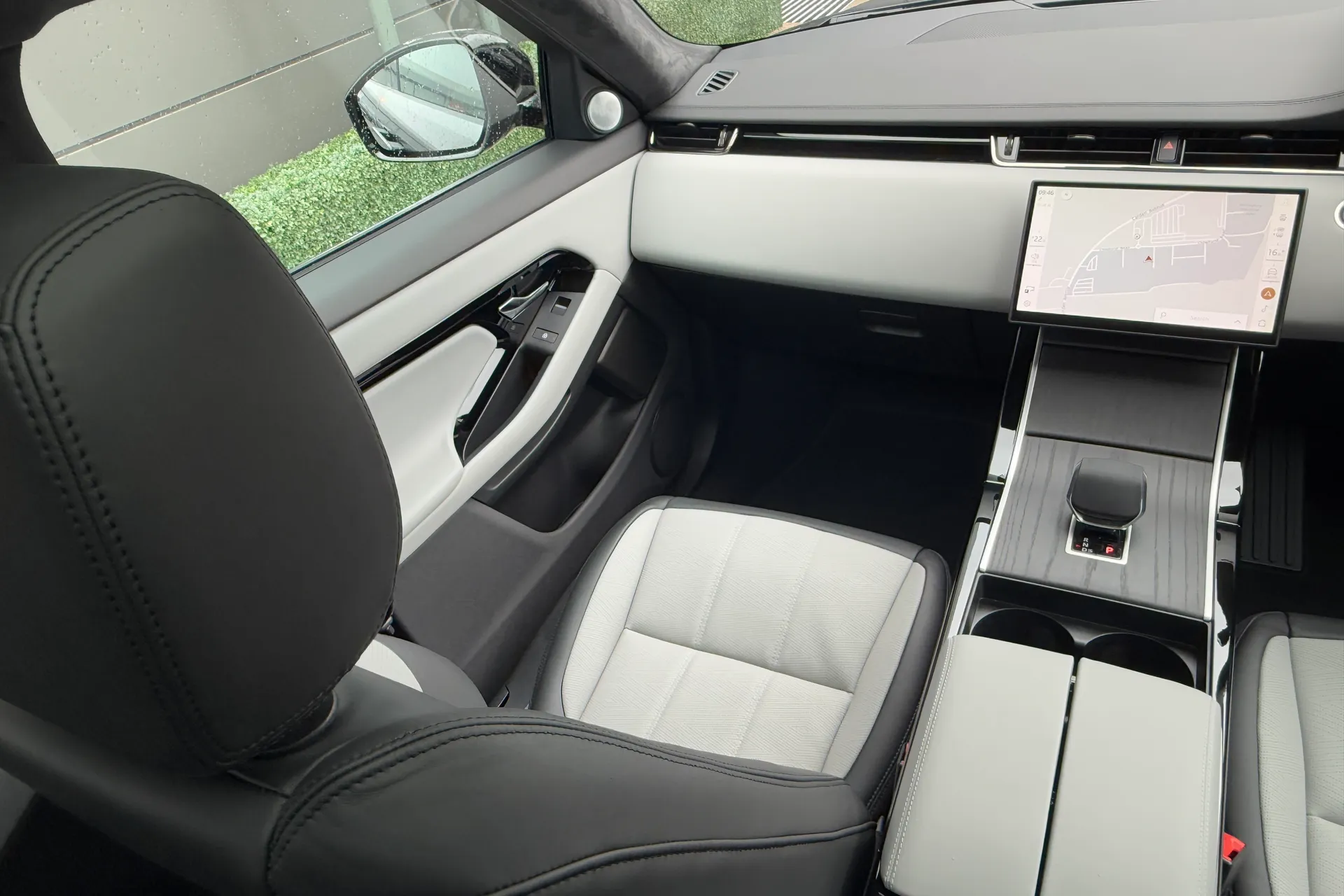 LAND ROVER RANGE ROVER EVOQUE thumbnail image number 65
