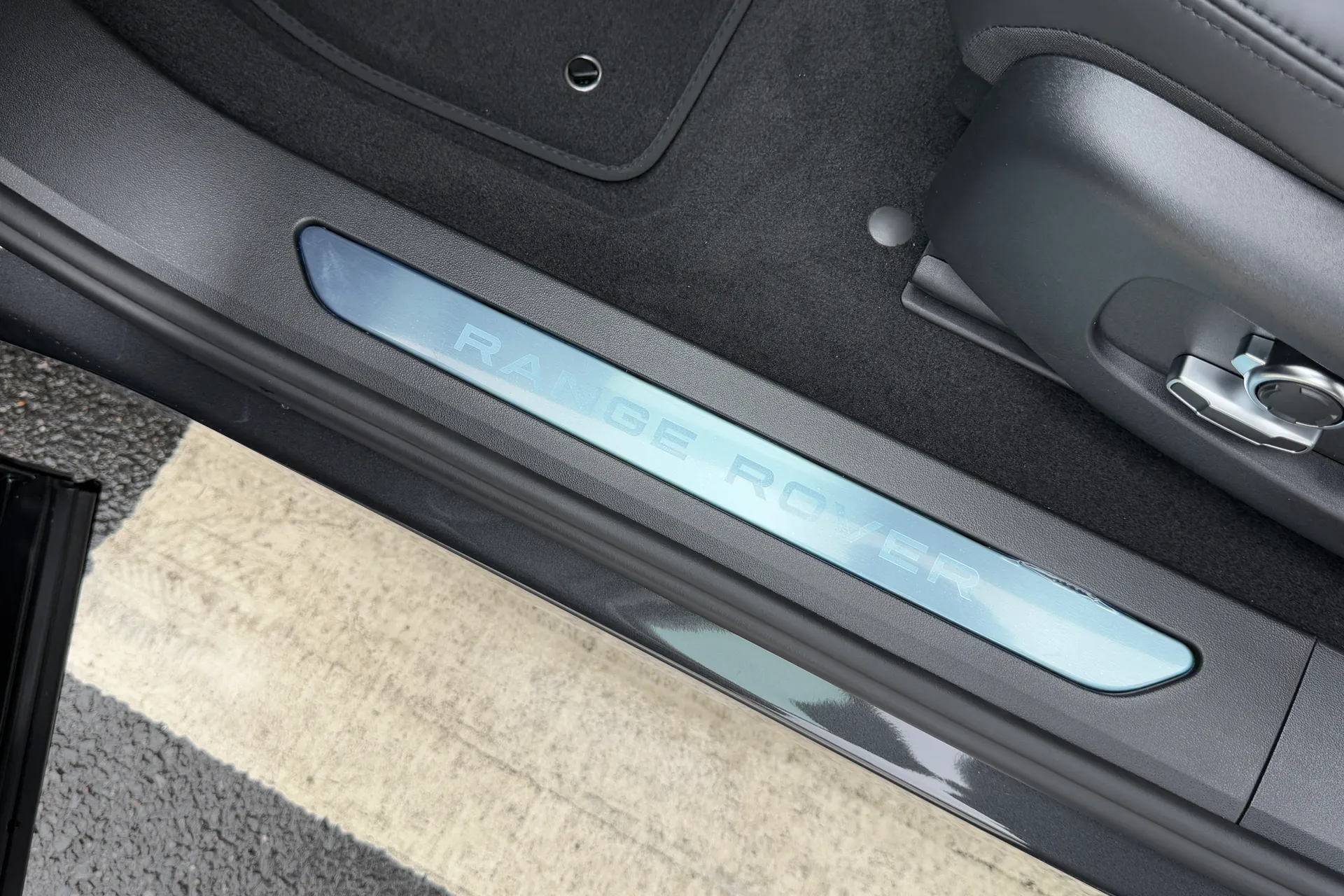 LAND ROVER RANGE ROVER EVOQUE thumbnail image number 61