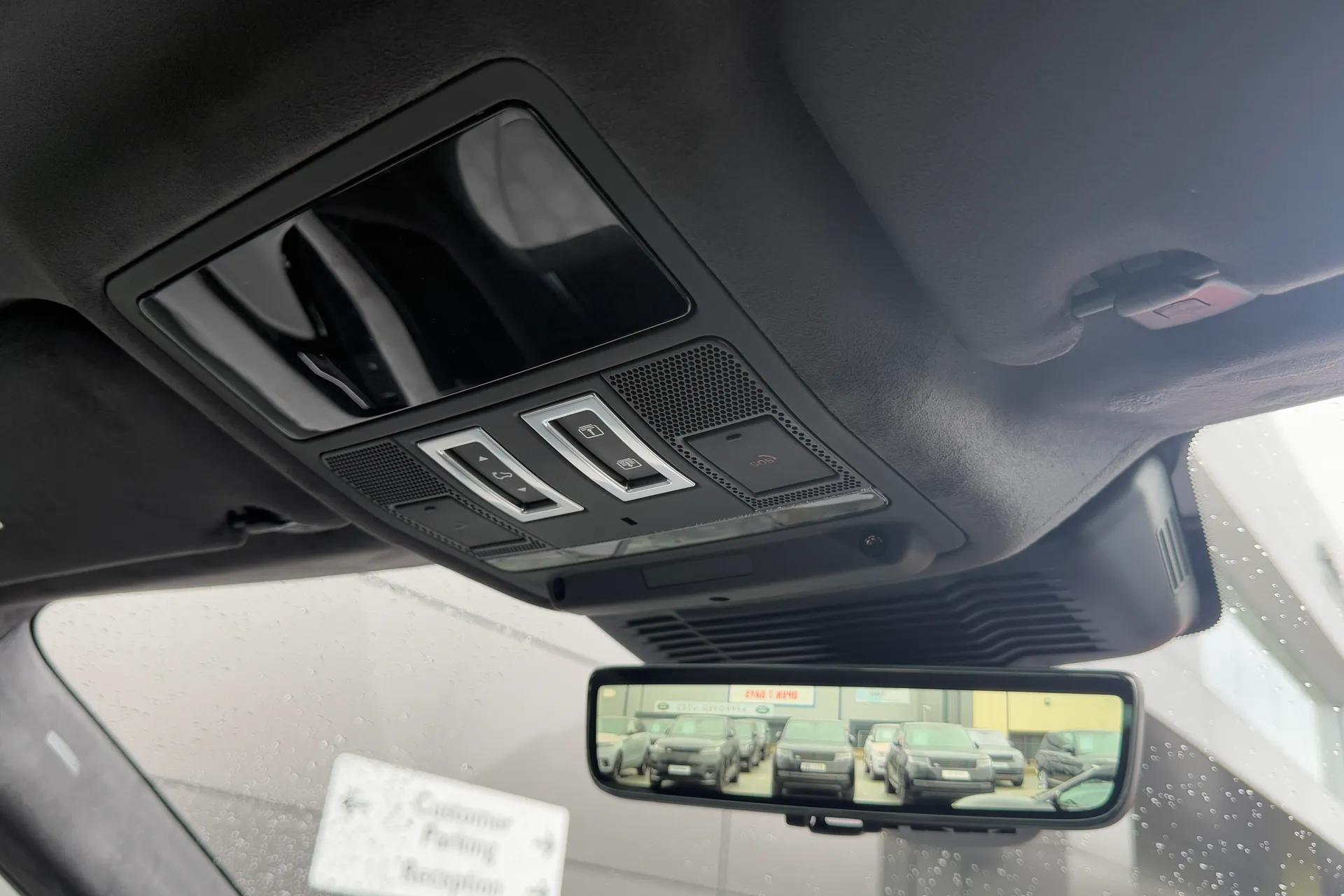 LAND ROVER RANGE ROVER EVOQUE thumbnail image number 17