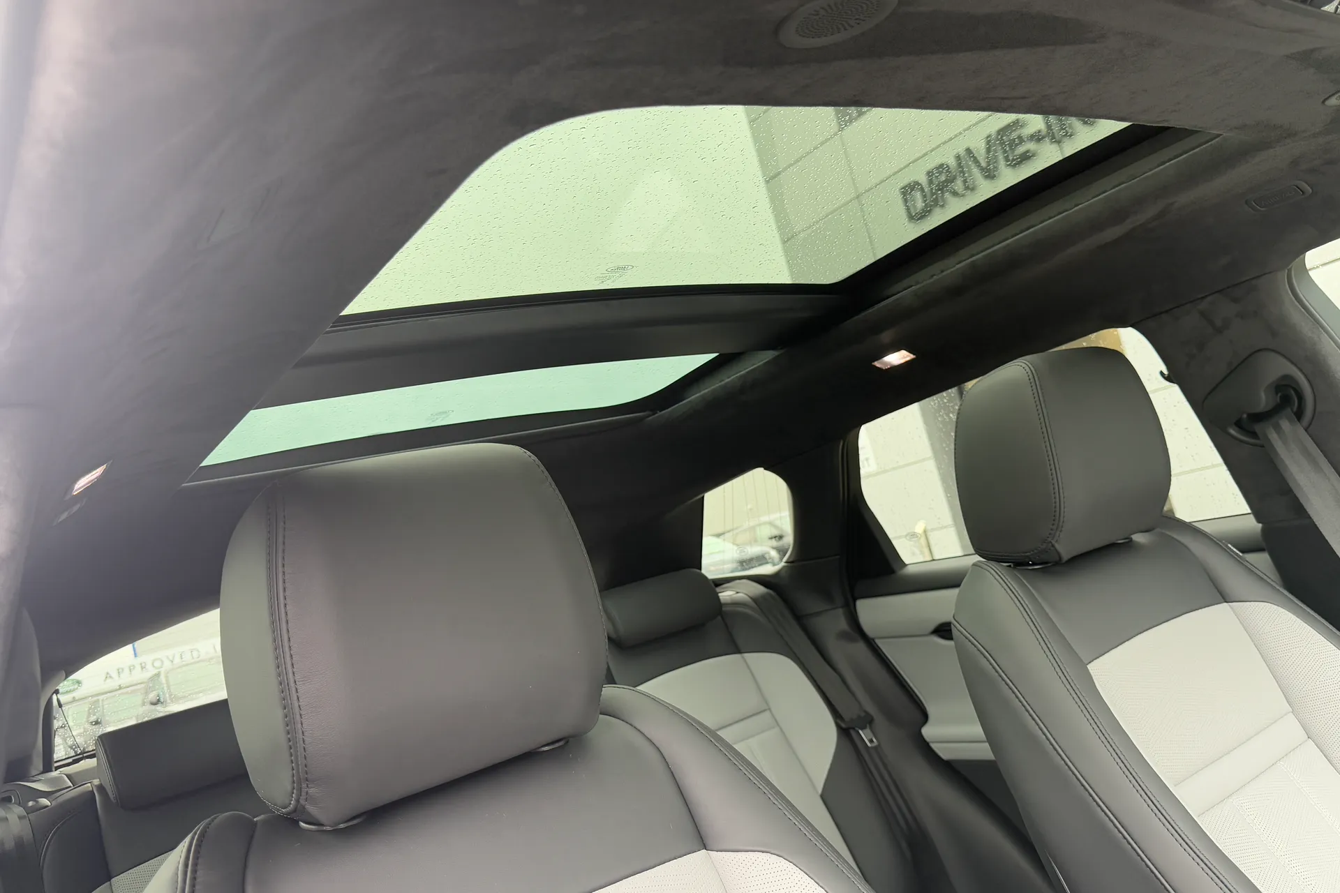 LAND ROVER RANGE ROVER EVOQUE thumbnail image number 13
