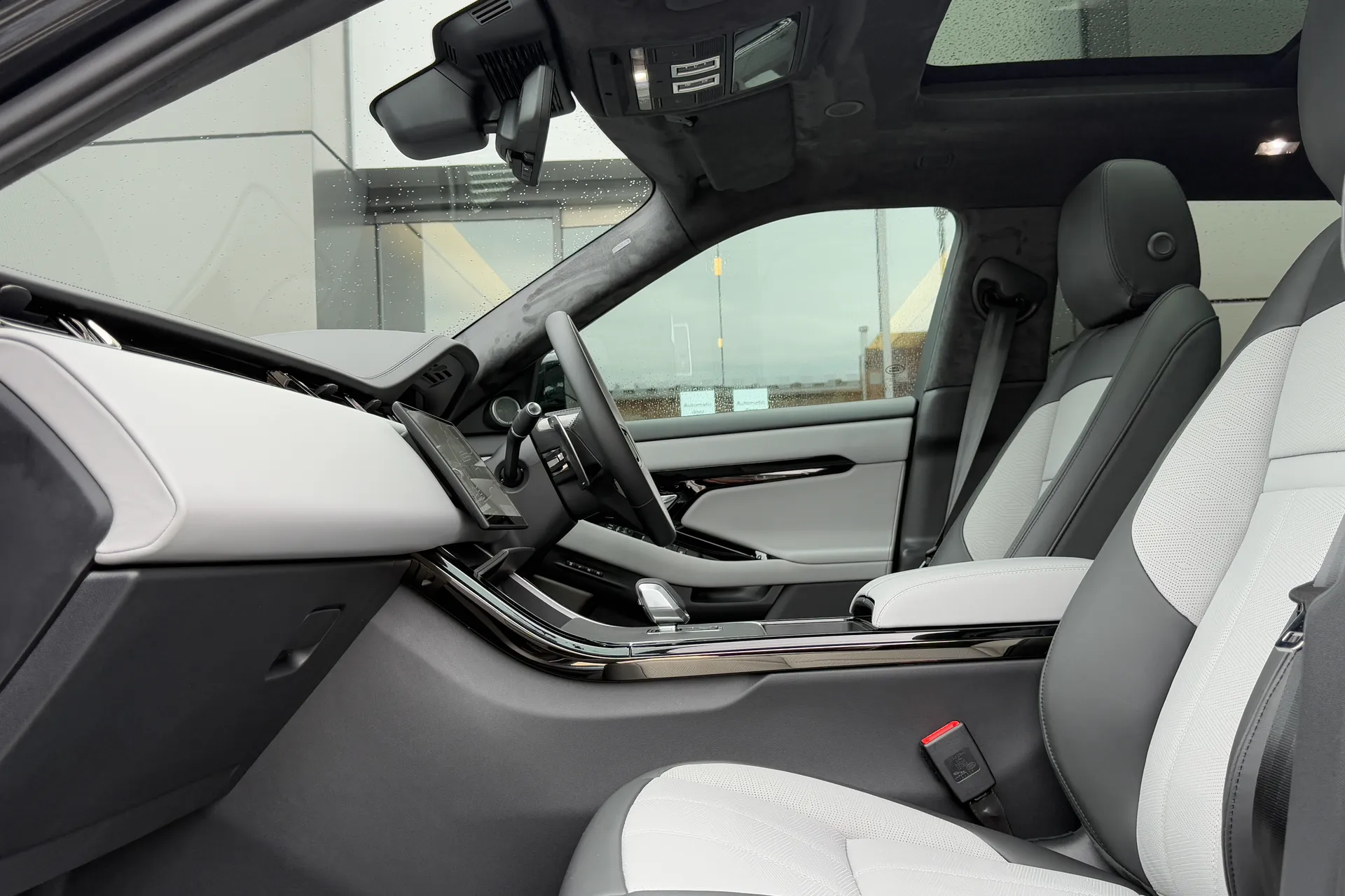 LAND ROVER RANGE ROVER EVOQUE thumbnail image number 60