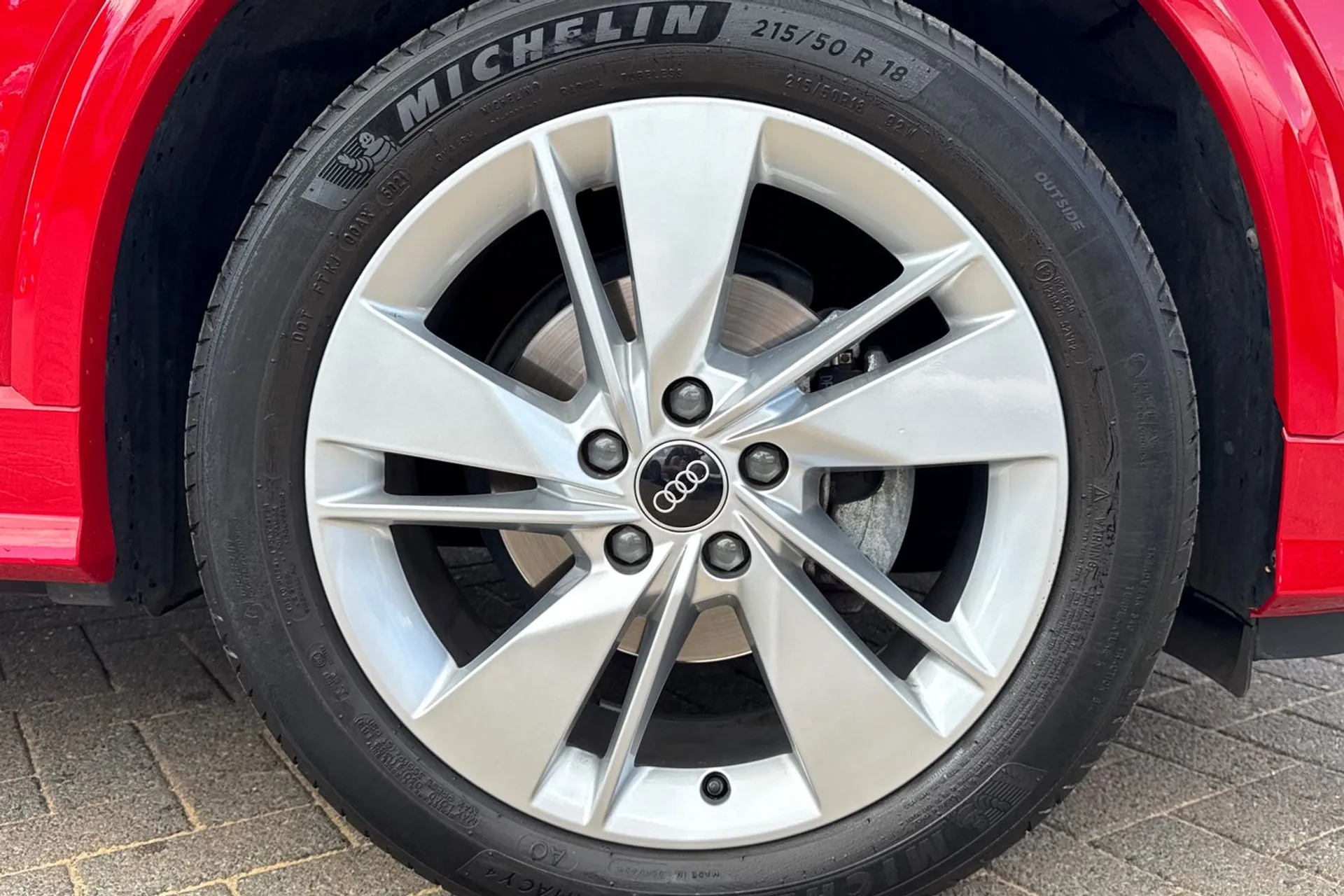 Audi Q2 thumbnail image number 8