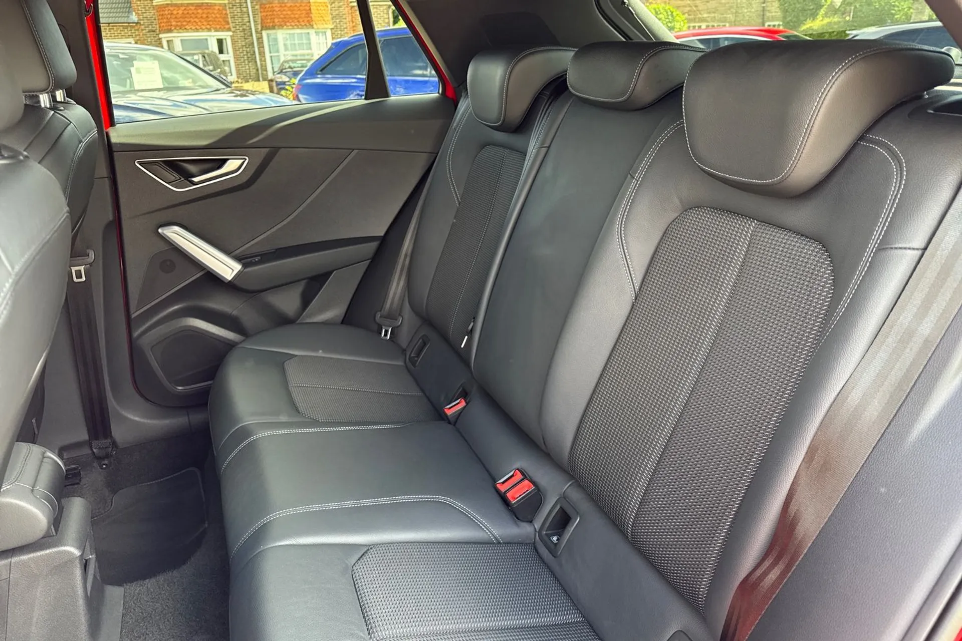 Audi Q2 thumbnail image number 39