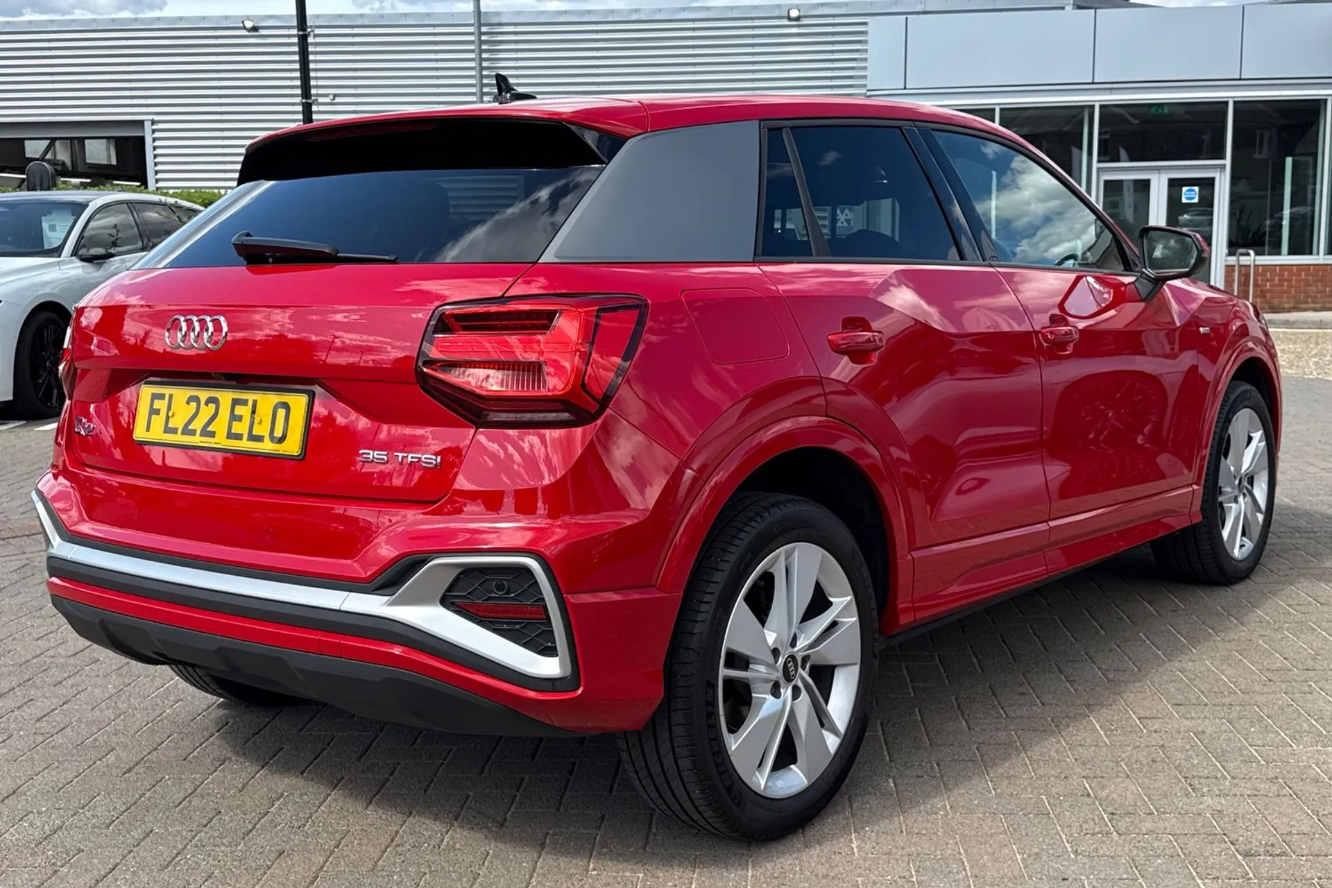 Audi Q2 thumbnail image number 4
