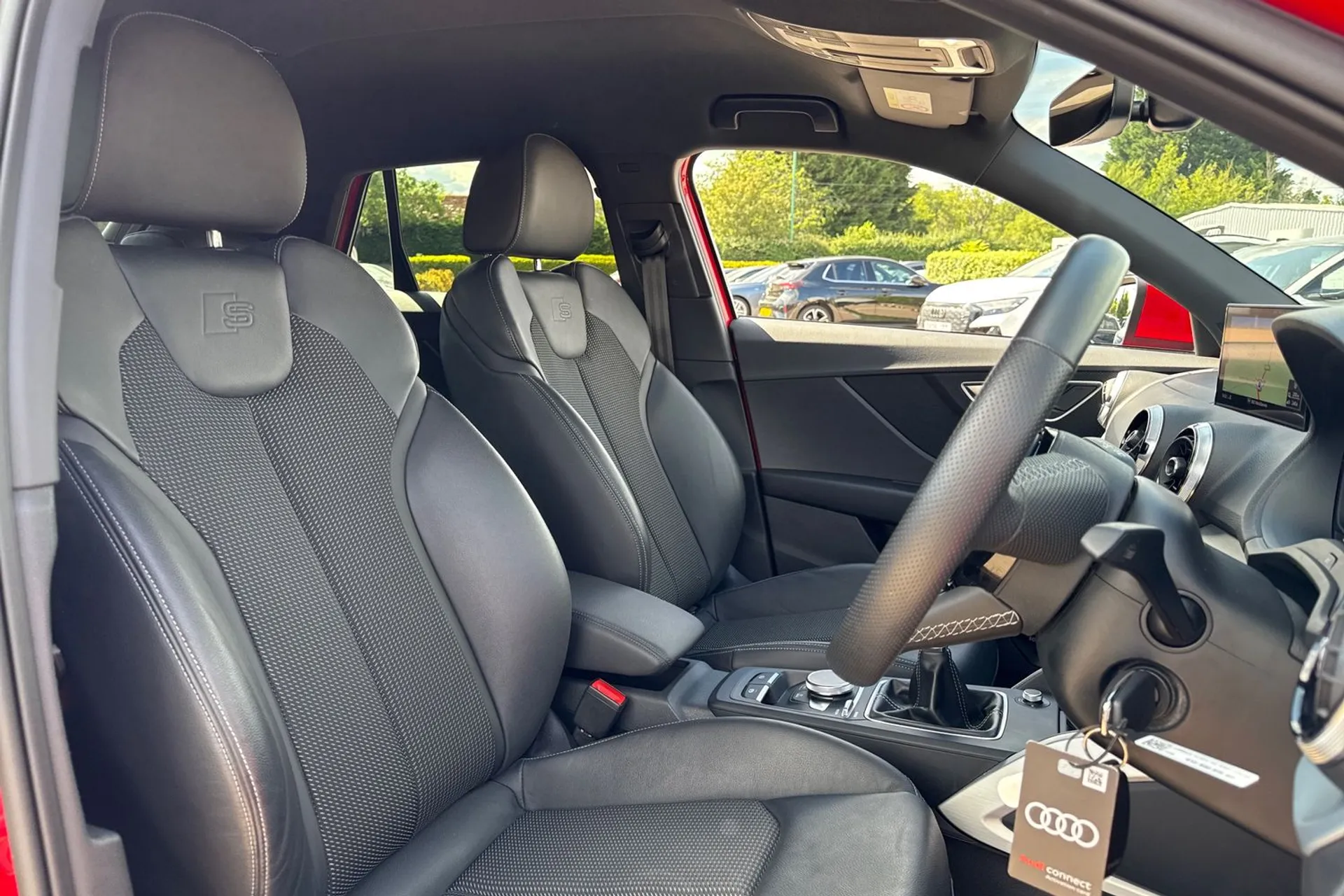 Audi Q2 thumbnail image number 27