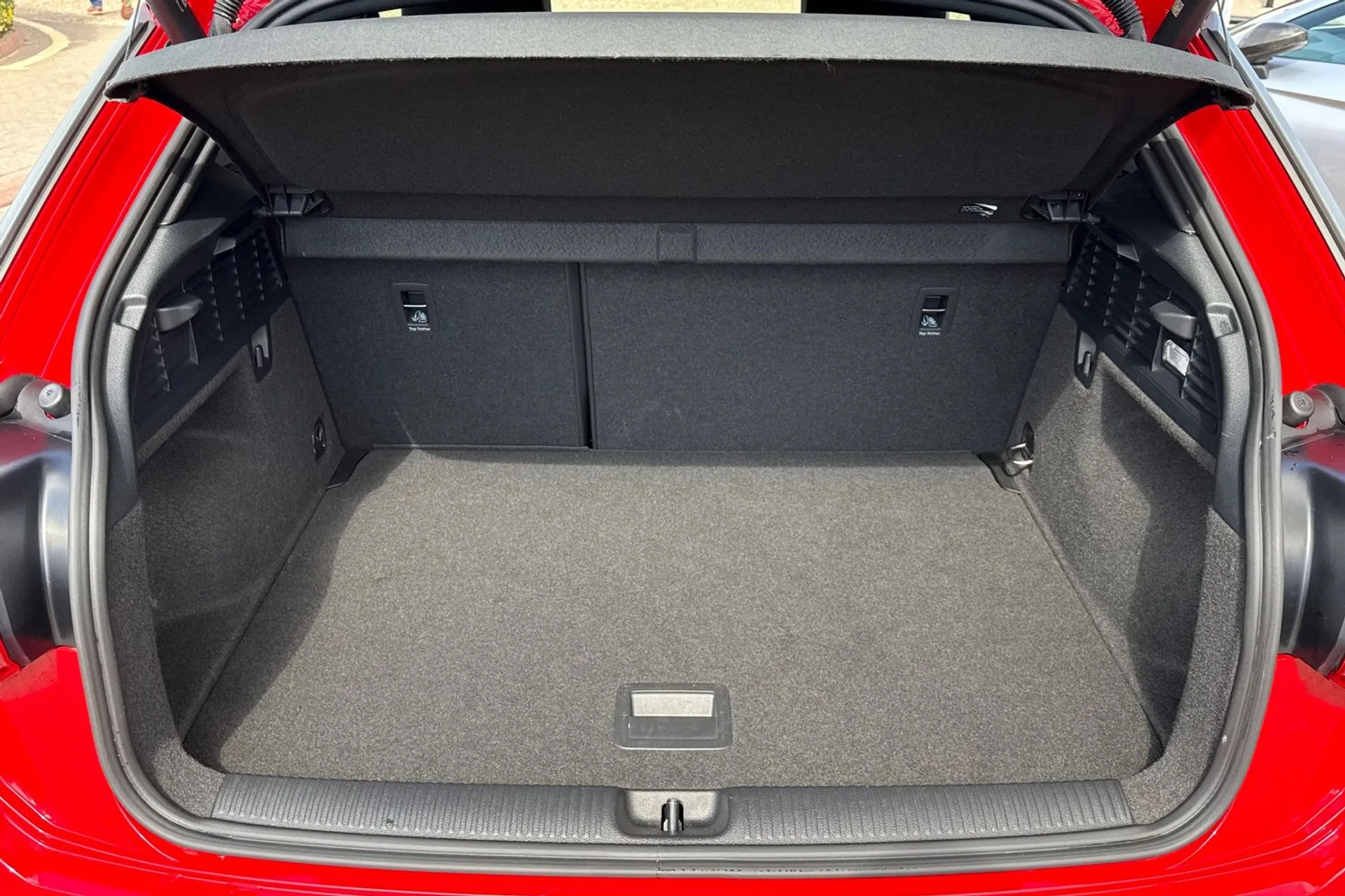 Audi Q2 thumbnail image number 31