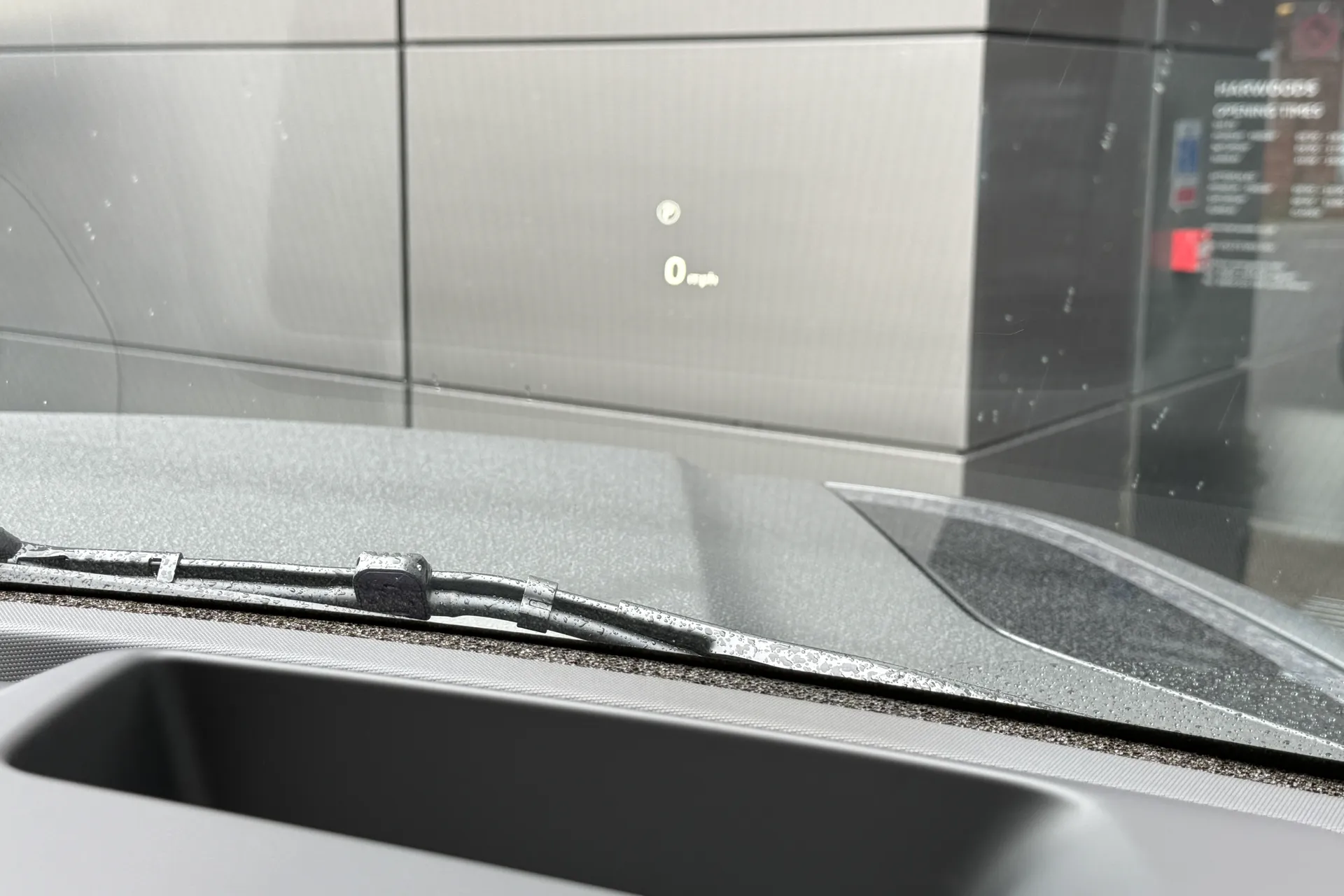 LAND ROVER Defender 110 thumbnail image number 18