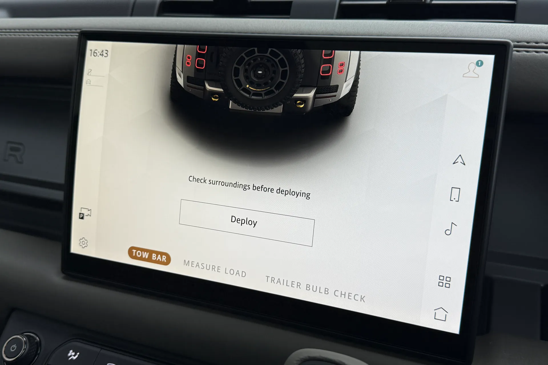 LAND ROVER Defender 110 thumbnail image number 42