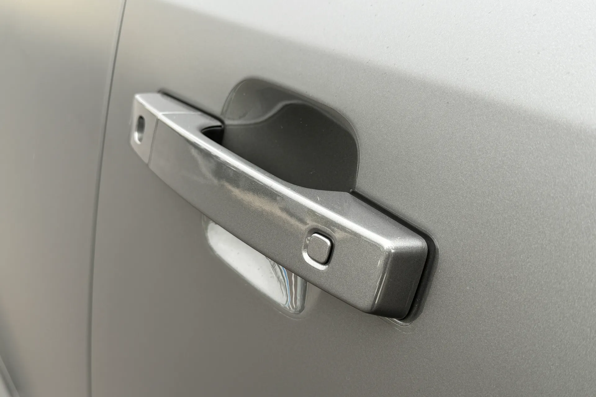 LAND ROVER Defender 110 thumbnail image number 45