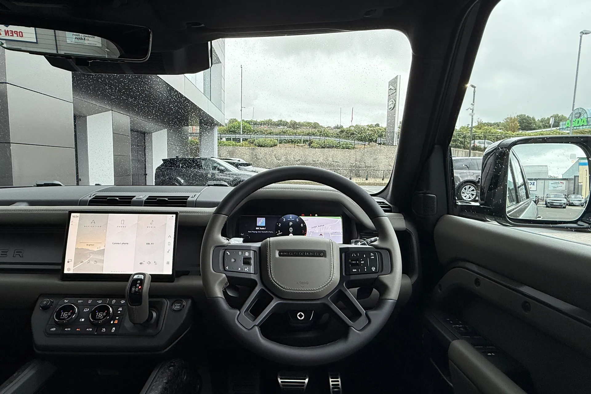 LAND ROVER Defender 110 thumbnail image number 77