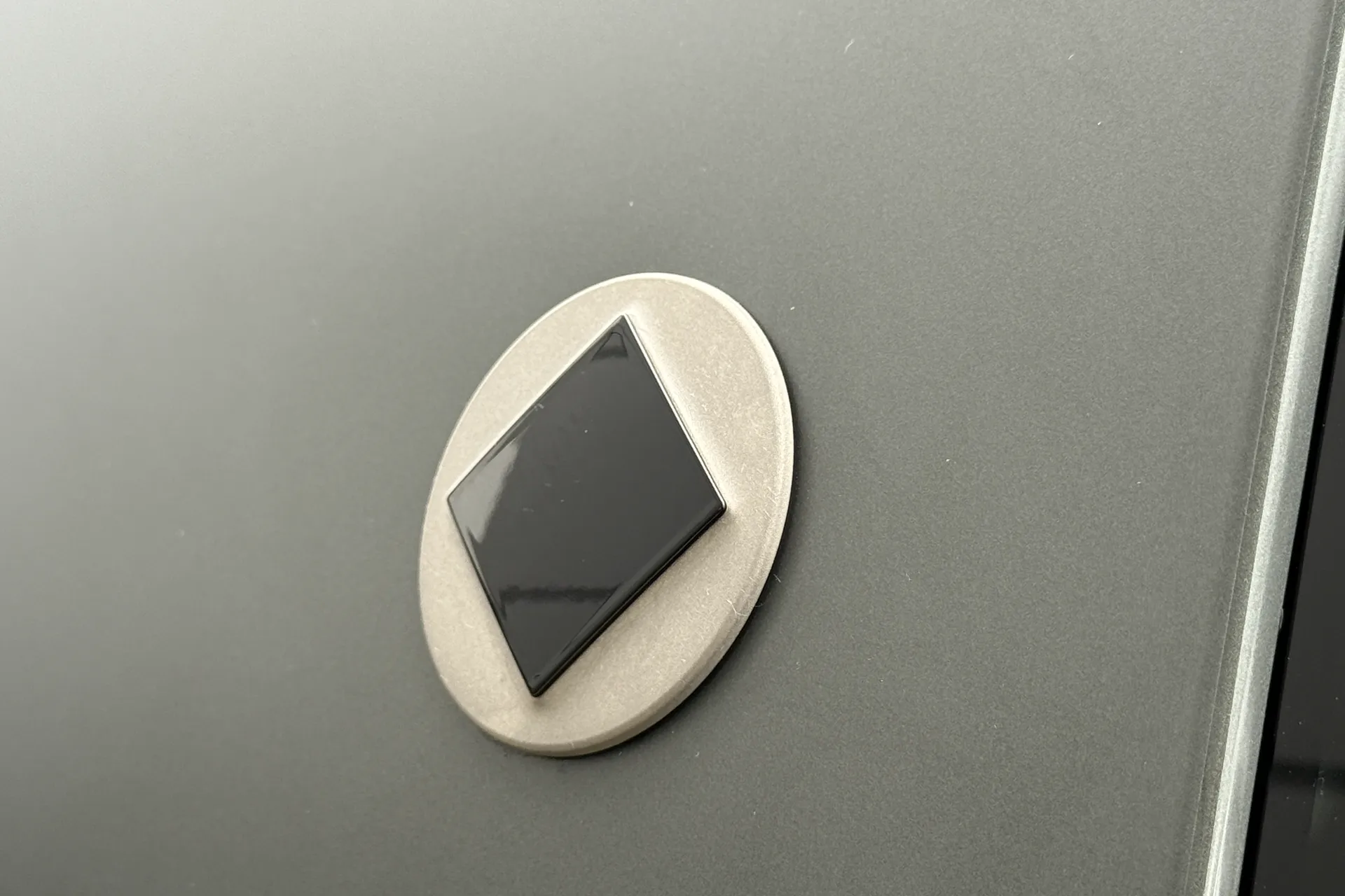 LAND ROVER Defender 110 thumbnail image number 35