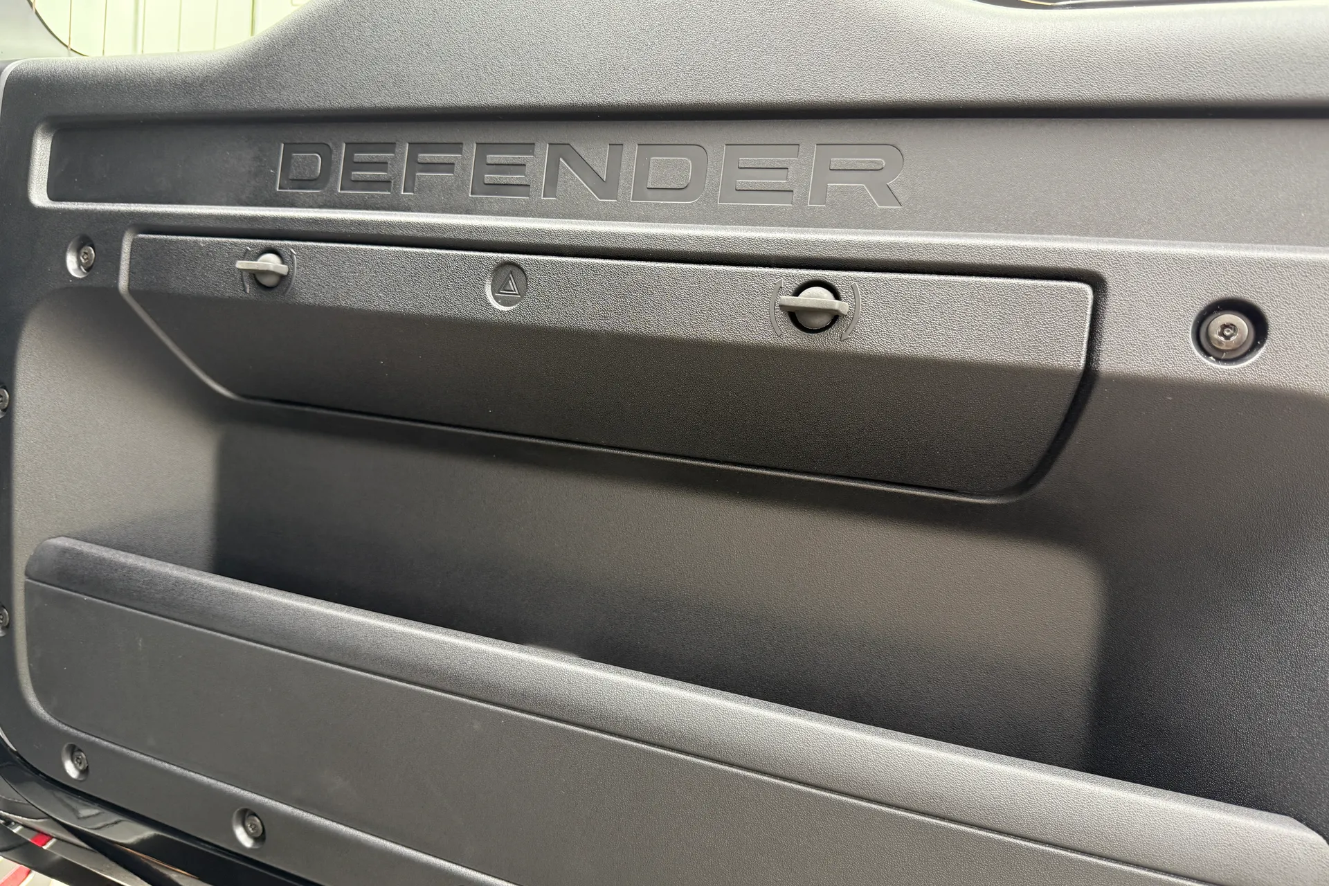 LAND ROVER Defender 110 thumbnail image number 83