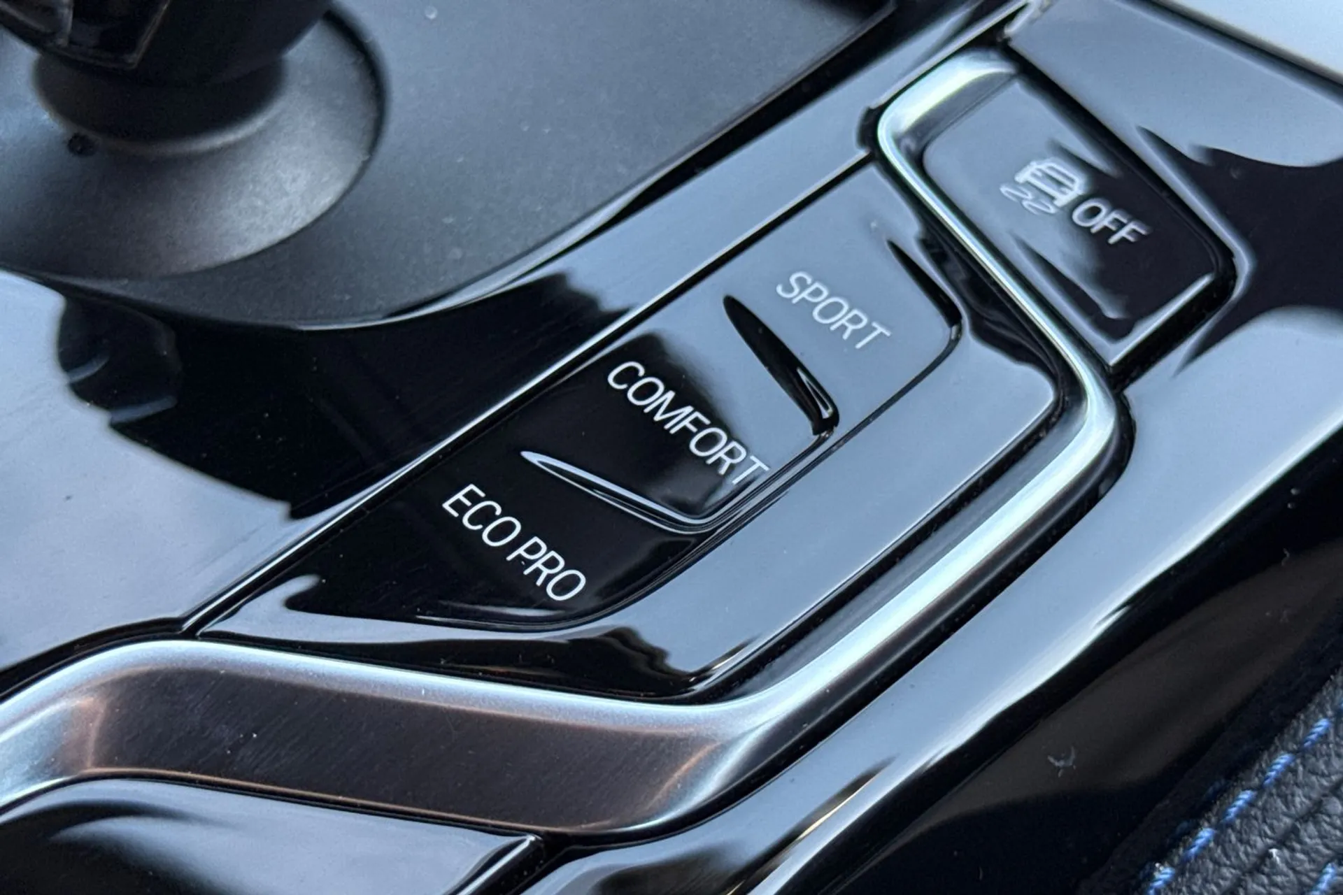 BMW 5 SERIES thumbnail image number 18