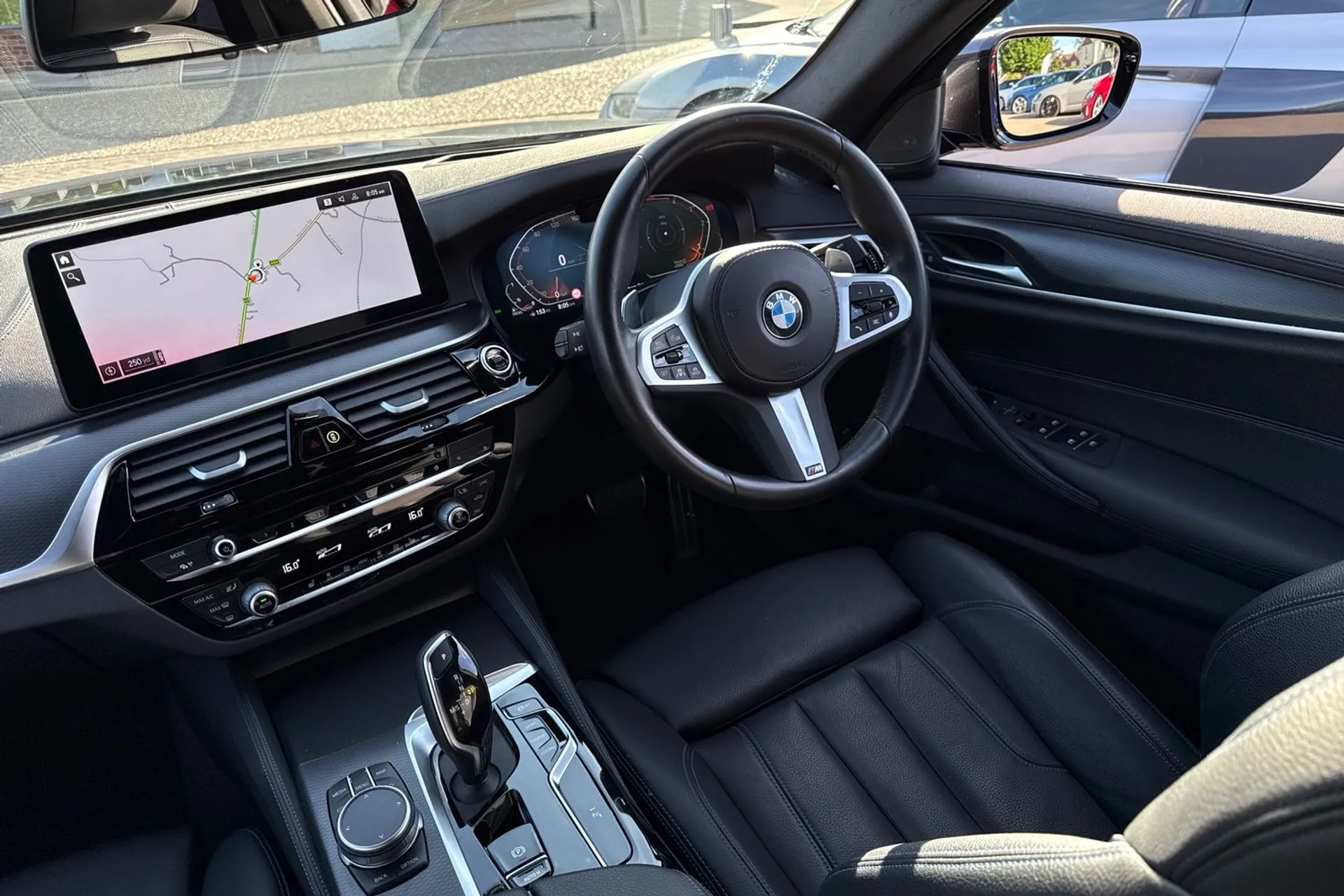 BMW 5 SERIES thumbnail image number 37