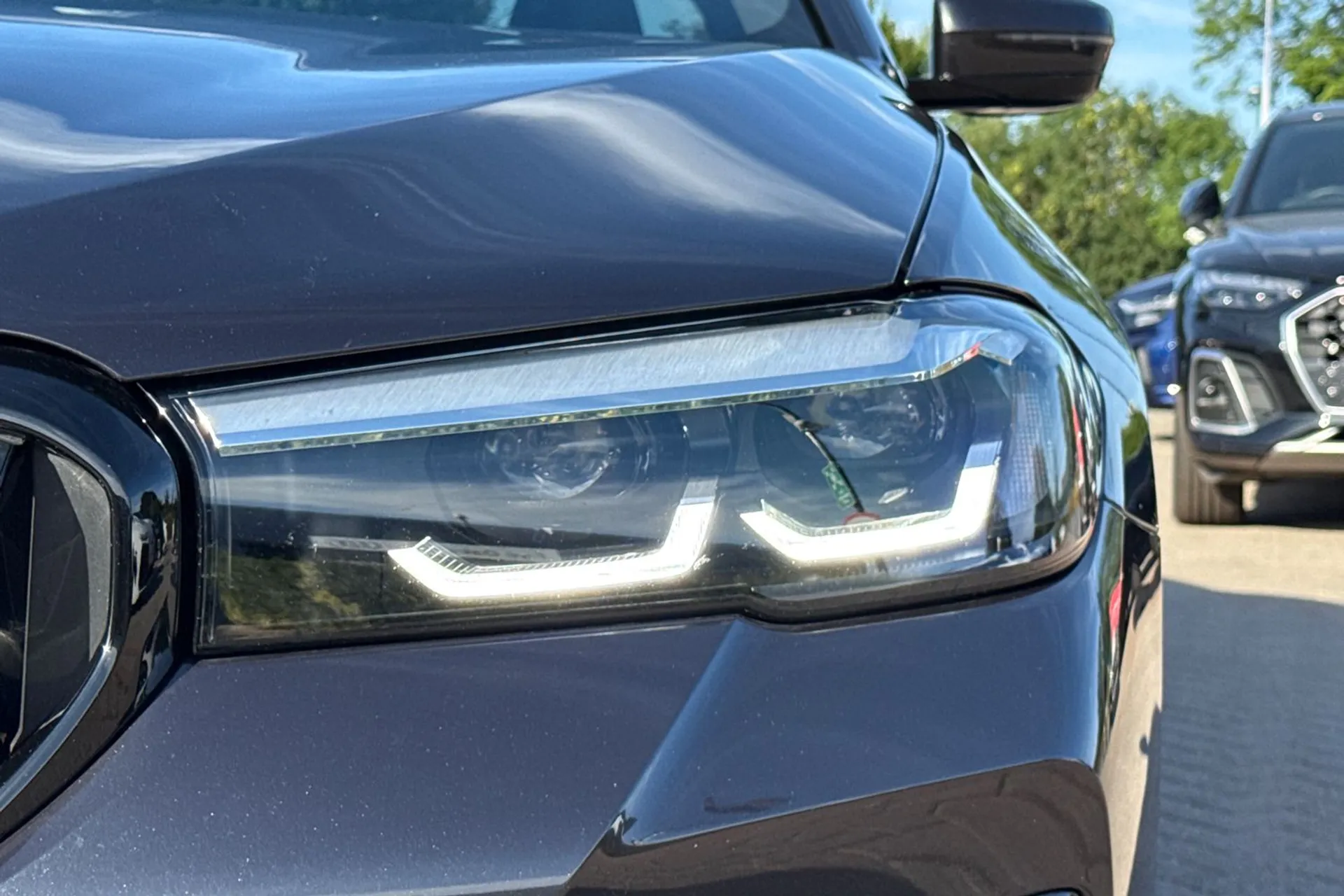 BMW 5 SERIES thumbnail image number 48