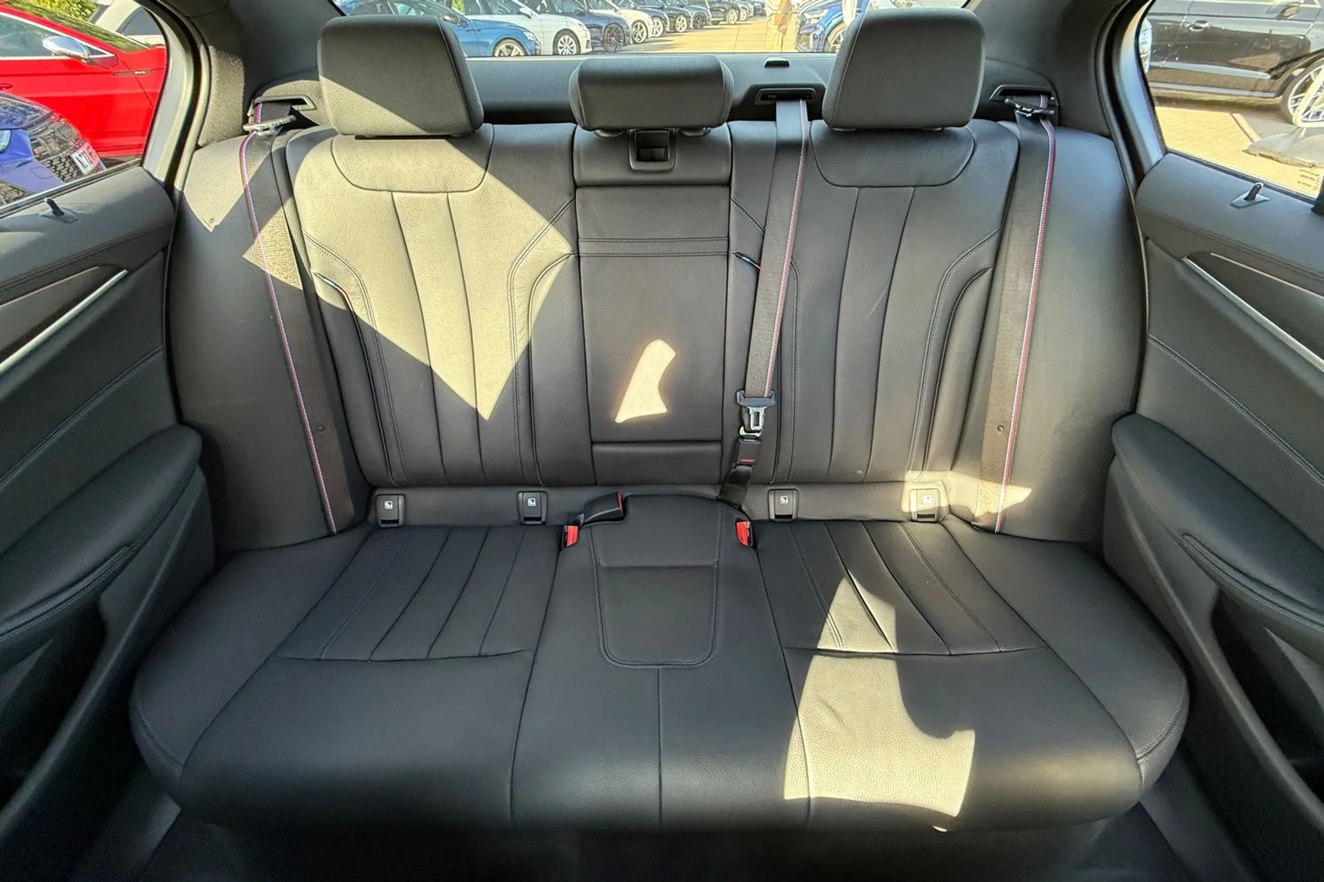 BMW 5 SERIES thumbnail image number 7