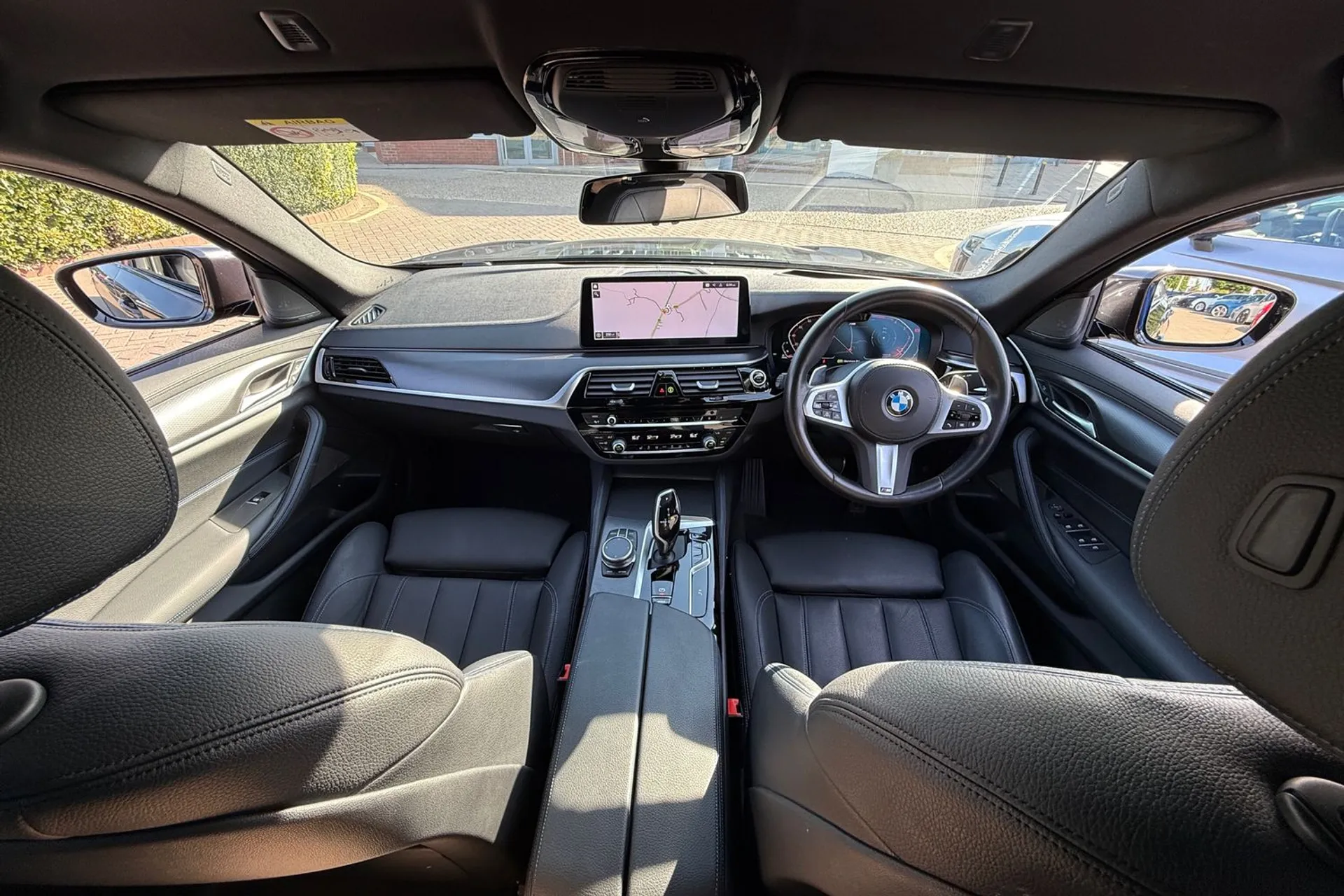 BMW 5 SERIES thumbnail image number 3