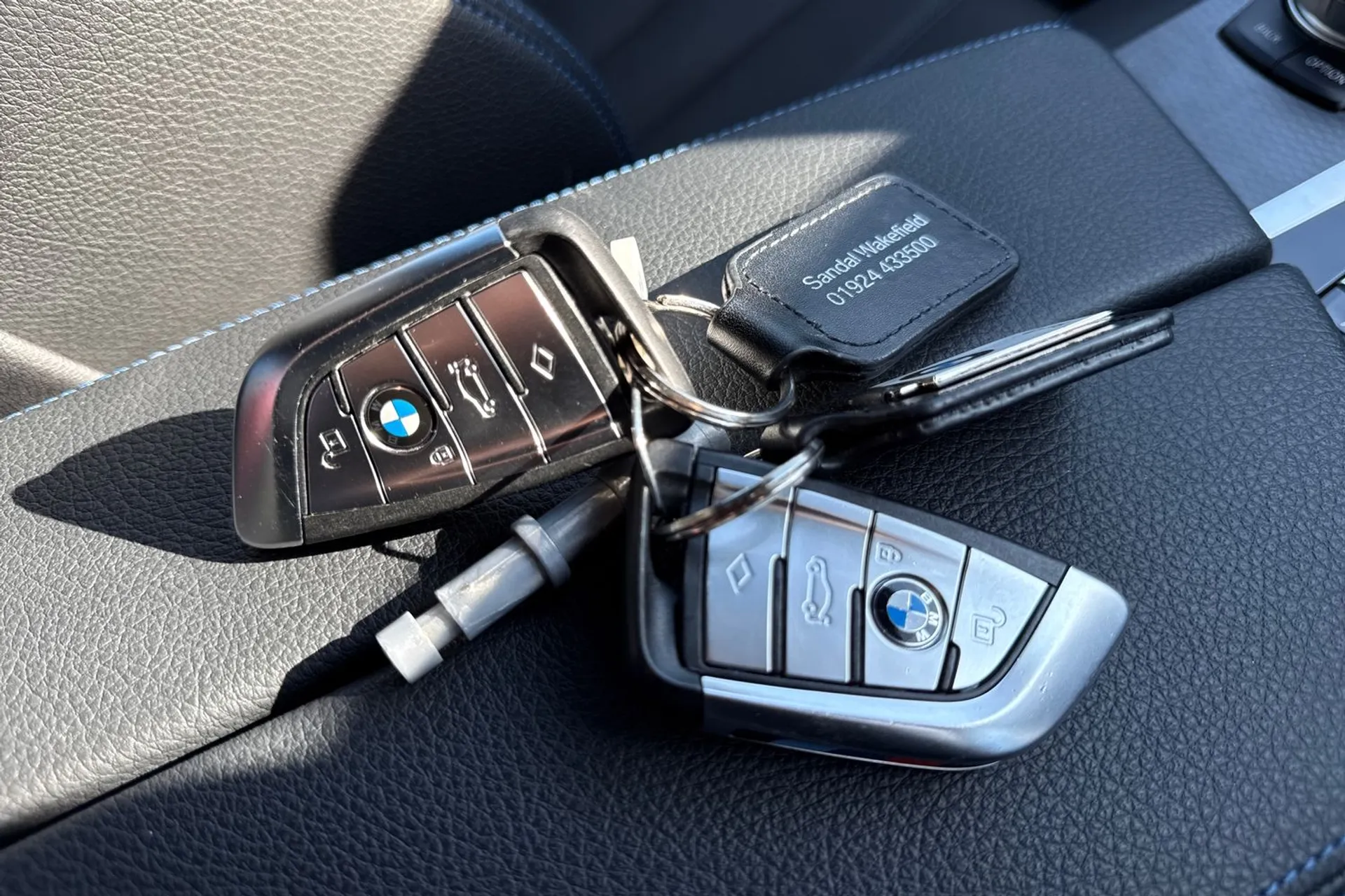 BMW 5 SERIES thumbnail image number 9