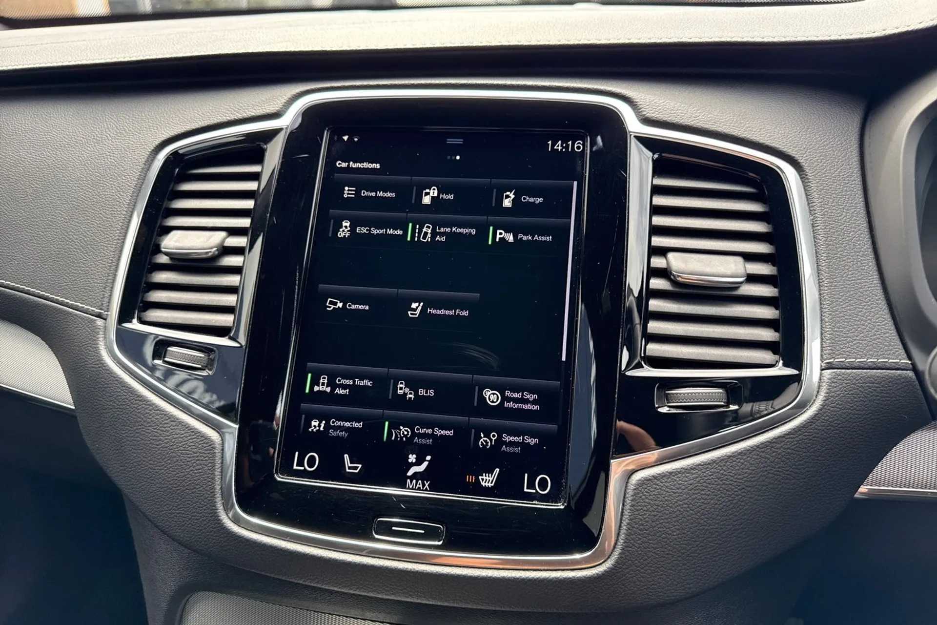 Volvo XC90 thumbnail image number 43