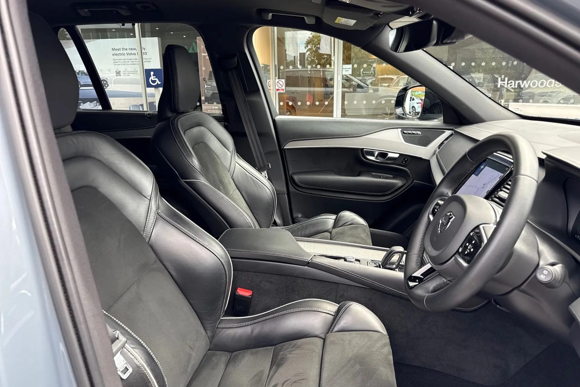 Volvo XC90 thumbnail image number 27