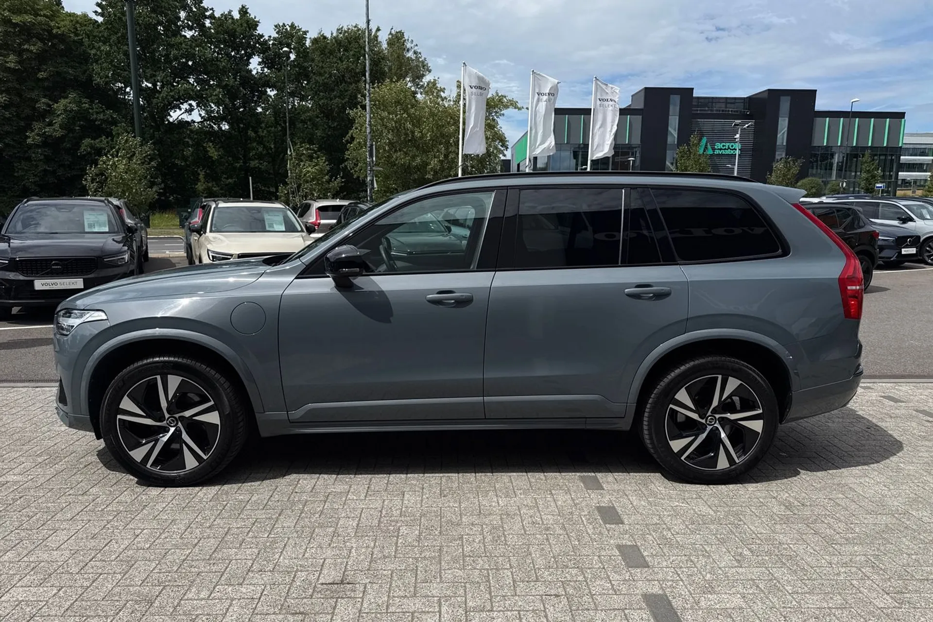 Volvo XC90 thumbnail image number 11