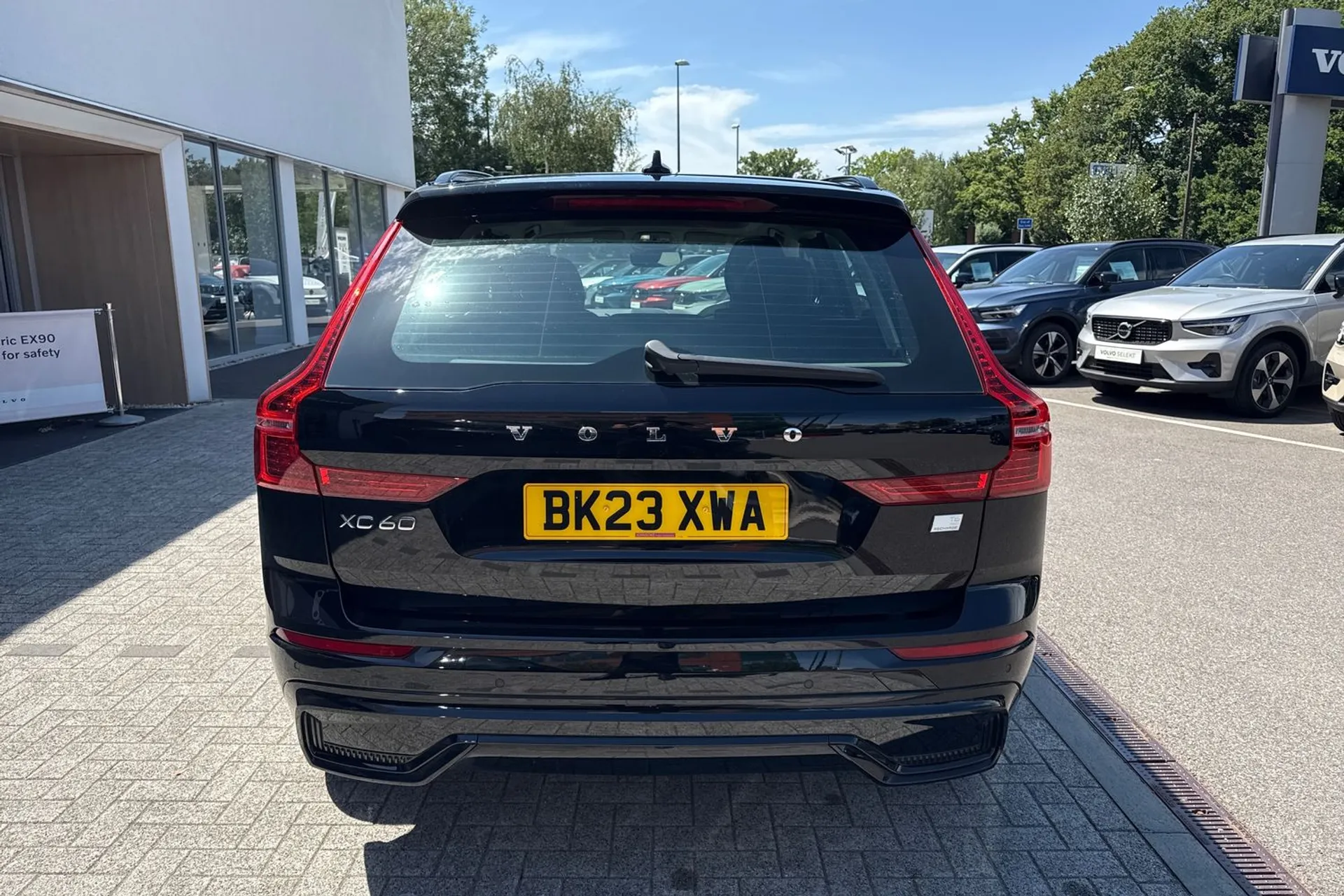 Volvo XC60 thumbnail image number 8
