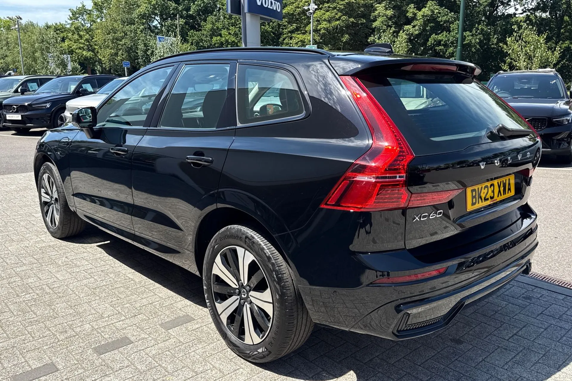 Volvo XC60 thumbnail image number 9