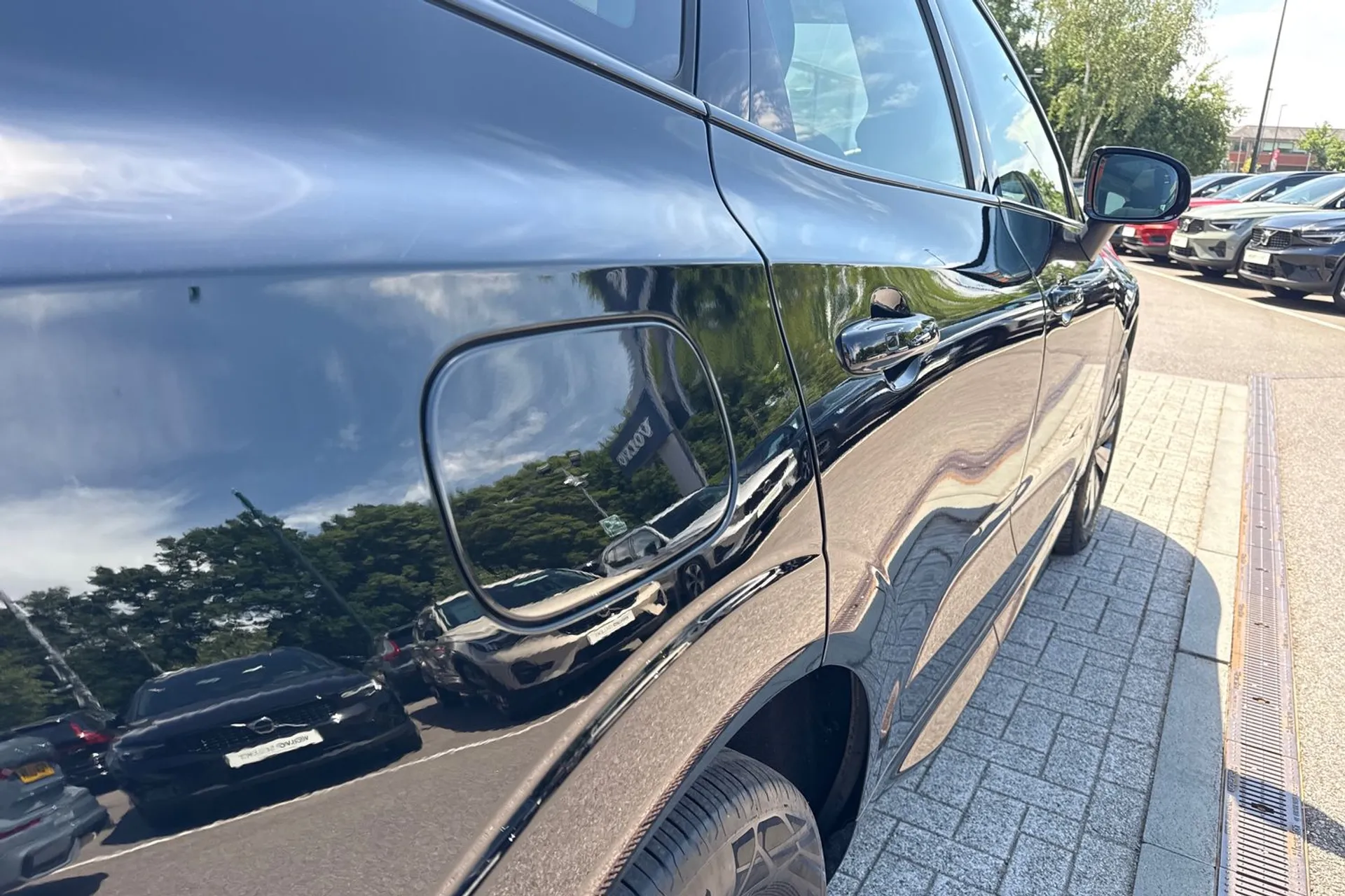 Volvo XC60 thumbnail image number 18