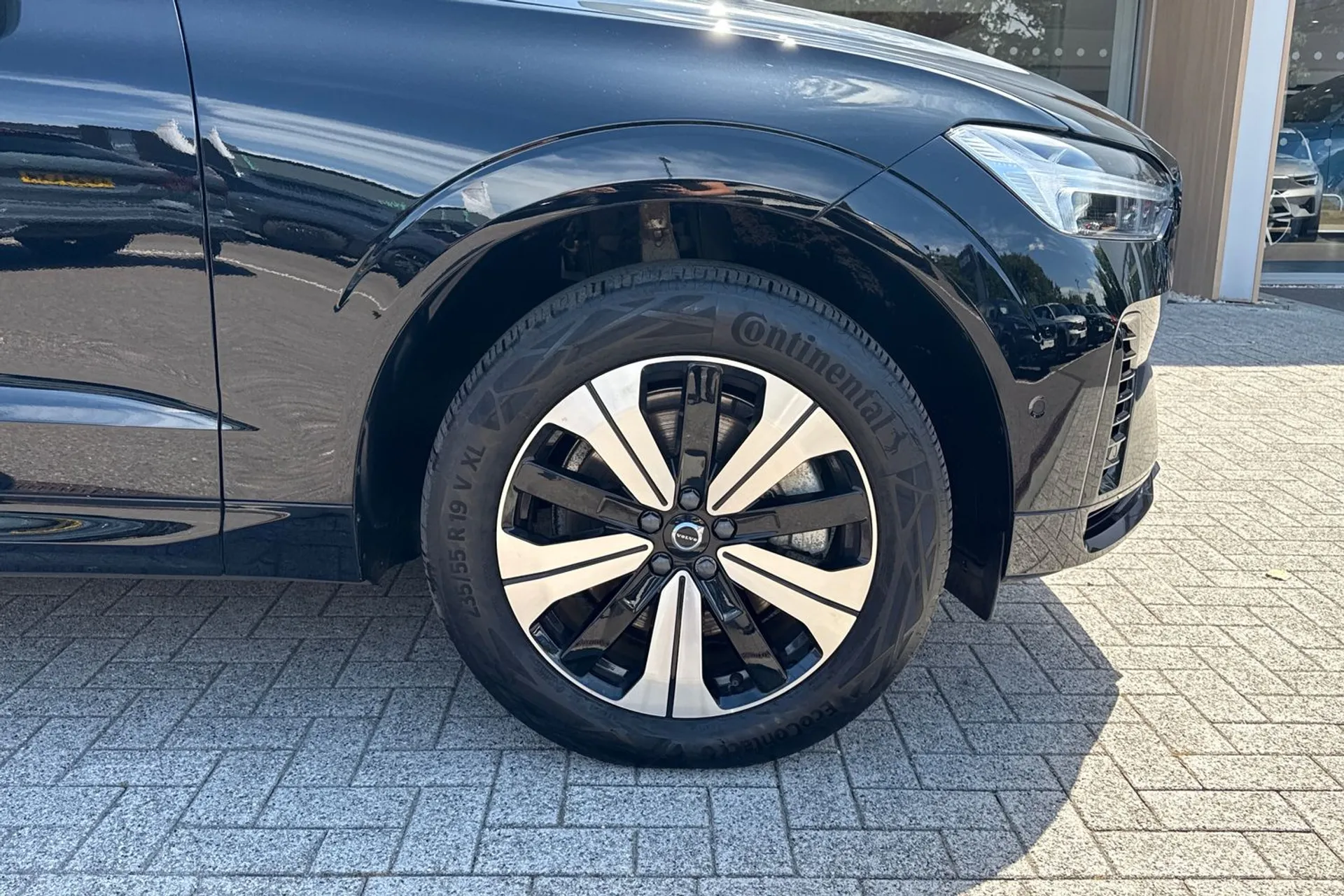 Volvo XC60 thumbnail image number 13