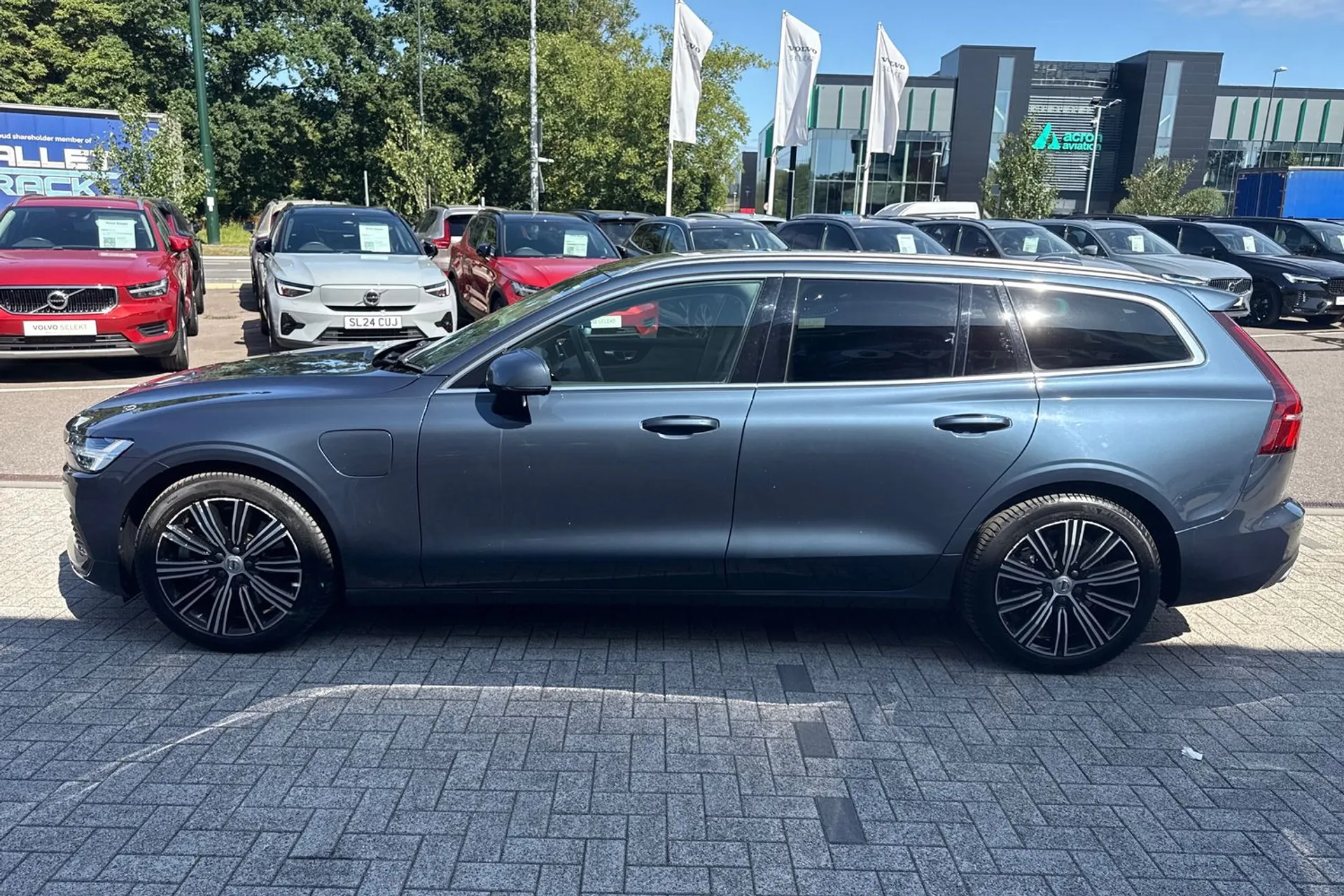 Volvo V60 thumbnail image number 10