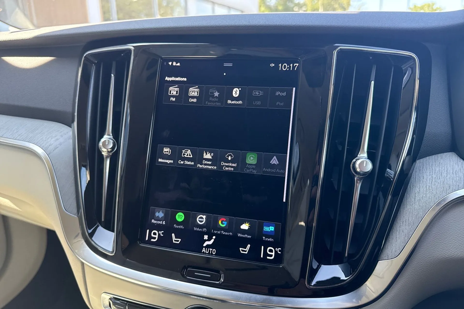 Volvo V60 thumbnail image number 40