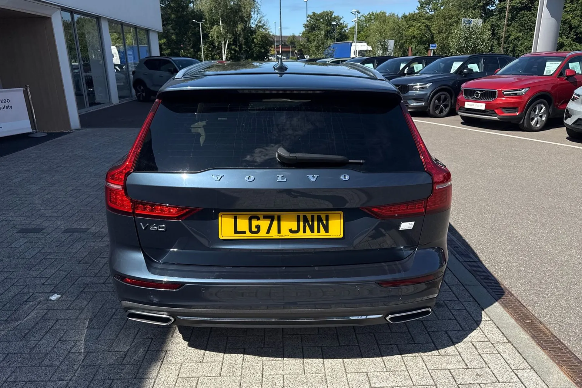 Volvo V60 thumbnail image number 8