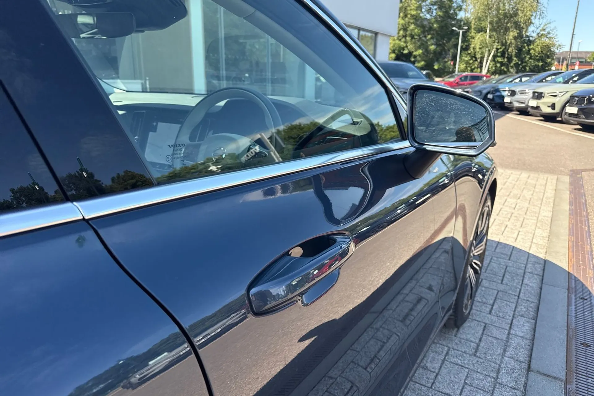 Volvo V60 thumbnail image number 16