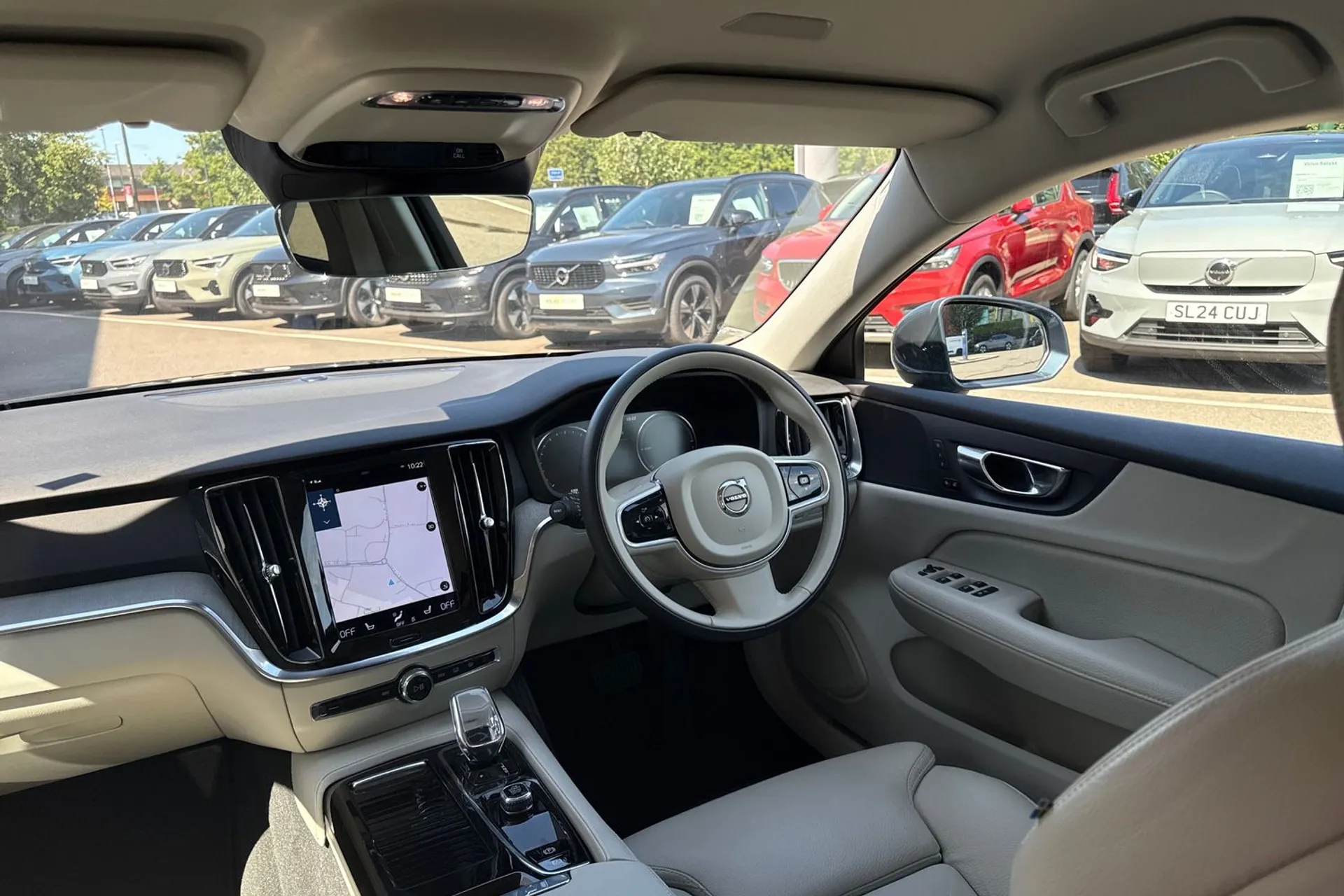 Volvo V60 thumbnail image number 32