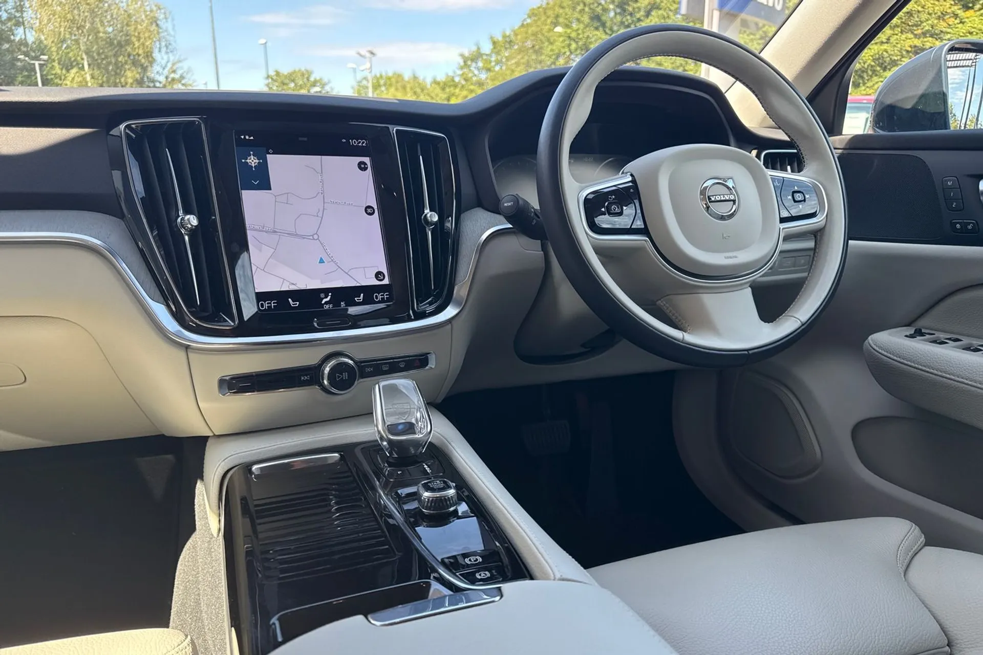 Volvo V60 thumbnail image number 34