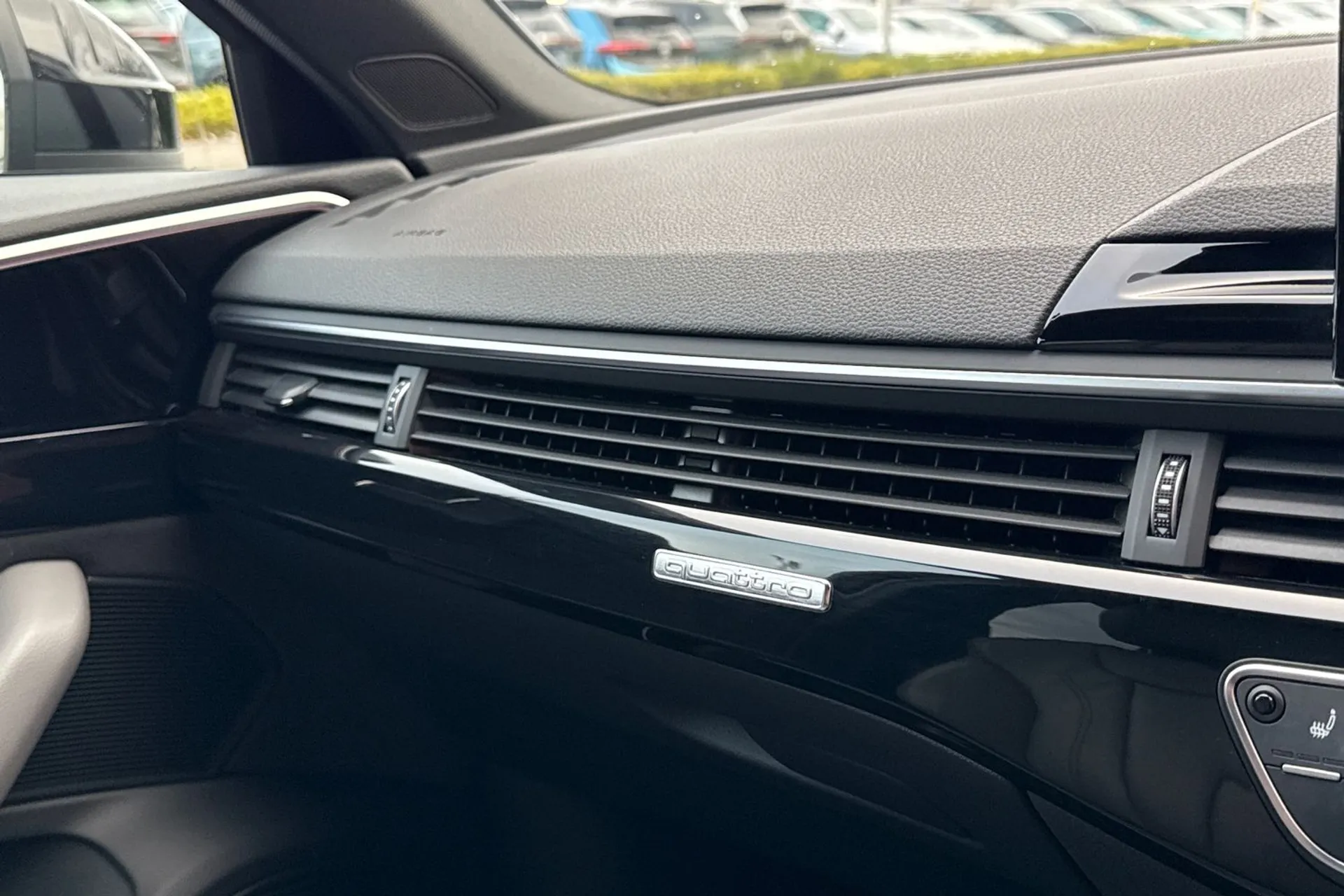 Audi A4 thumbnail image number 54