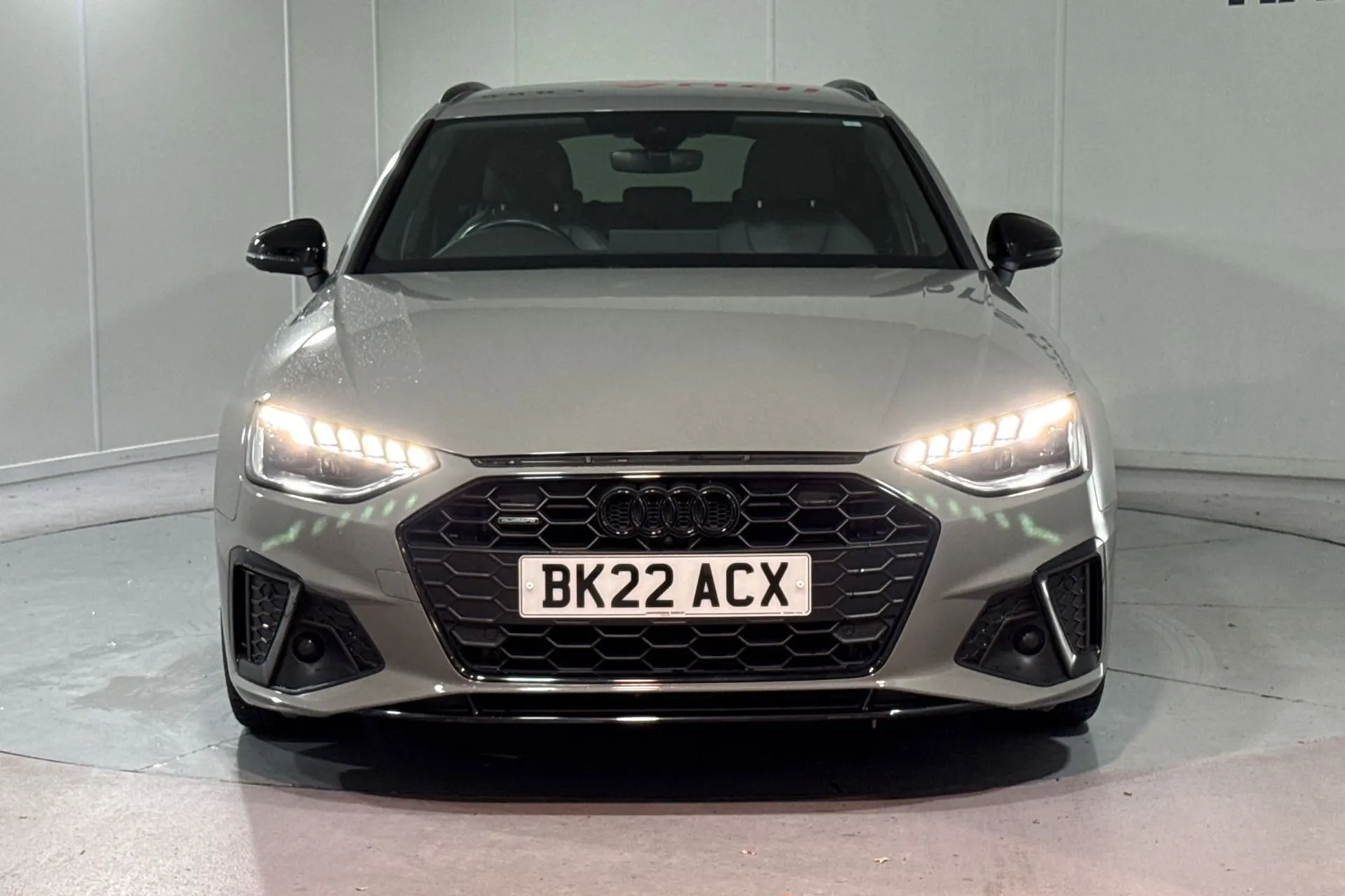 Audi A4 thumbnail image number 8