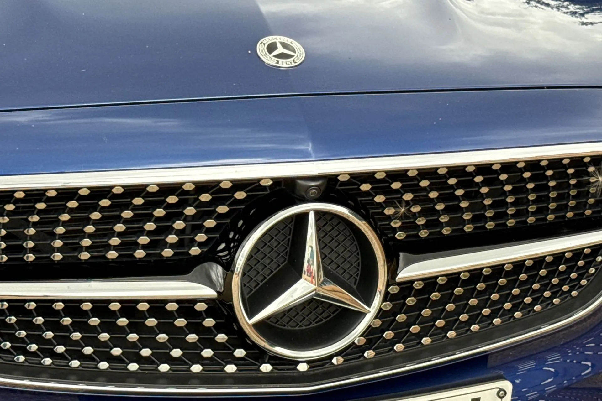 MERCEDES-BENZ E CLASS thumbnail image number 51
